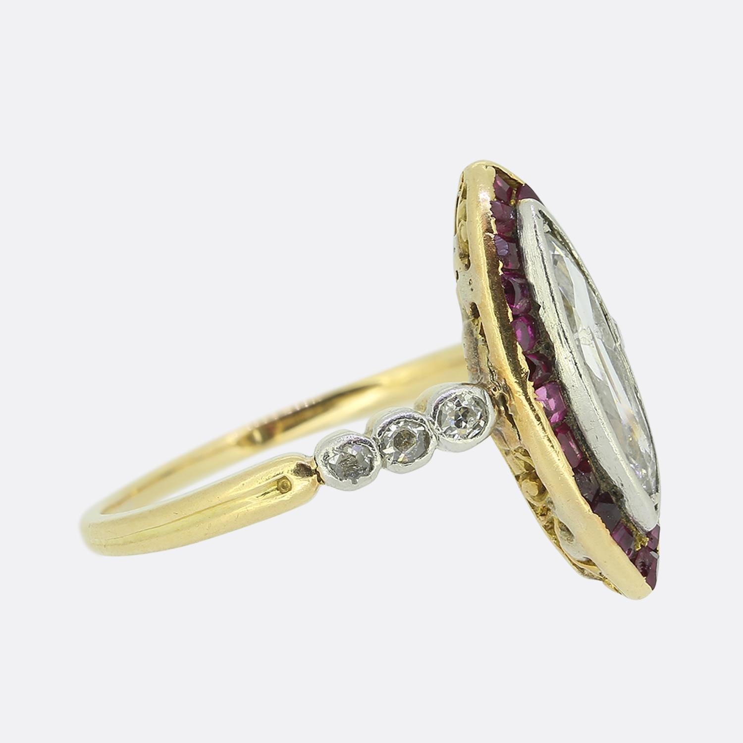Édouardien Bague édouardienne avec diamants taille marquise et rubis en vente