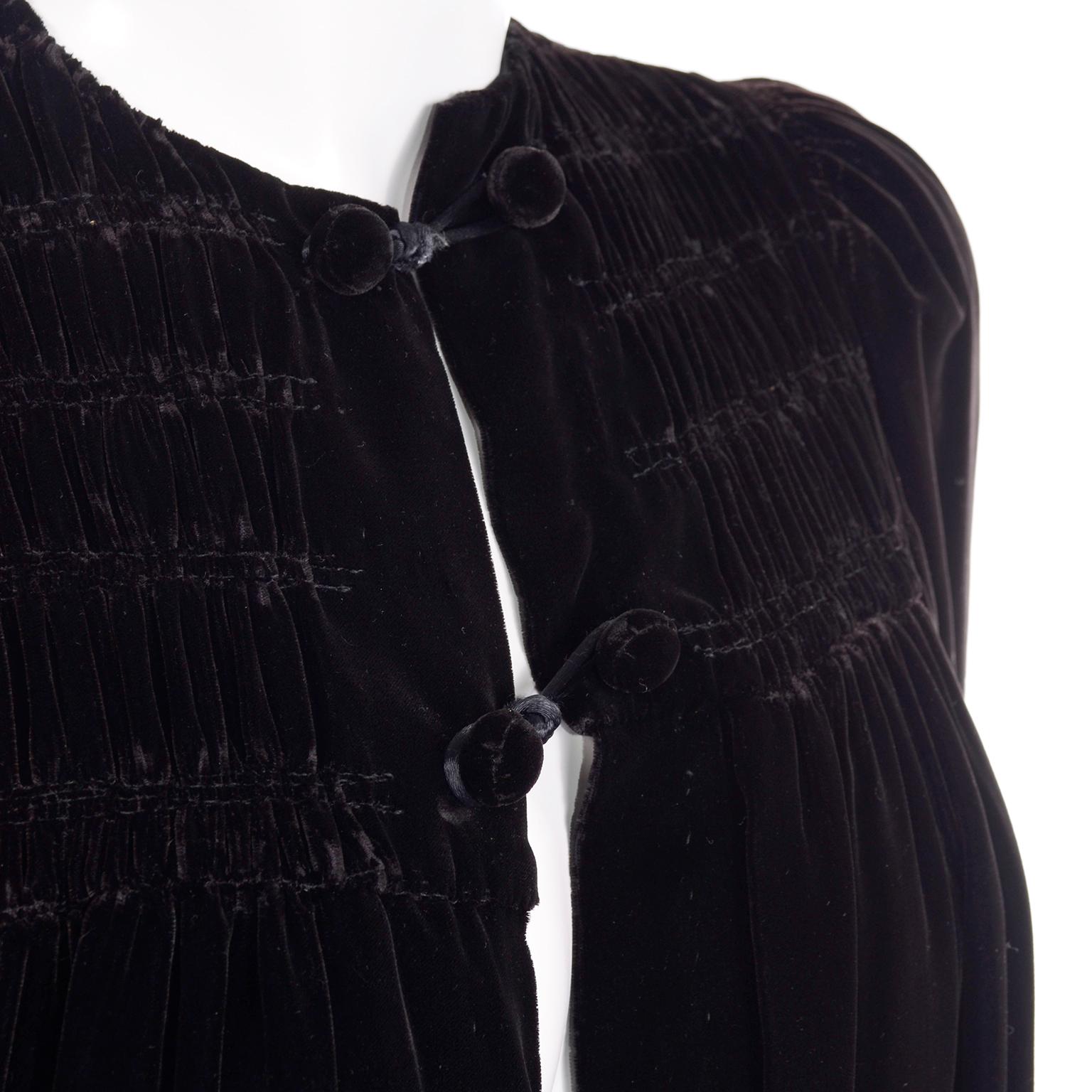 Edwardian Reversible Black Velvet Evening Cape with Shirring and Silk Lining 1