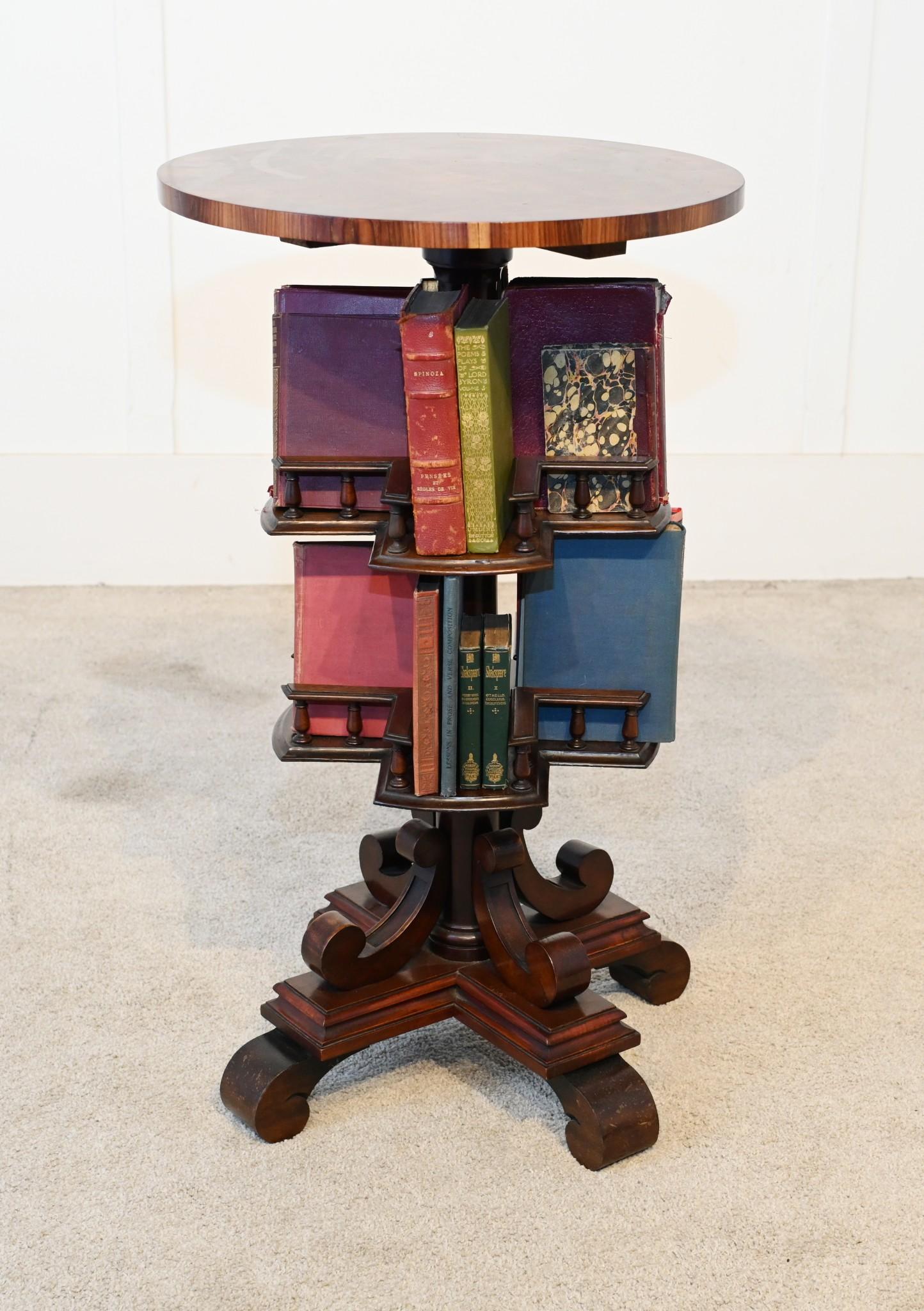 Table de lecture tournante édouardienne en acajou 1900 en vente 2