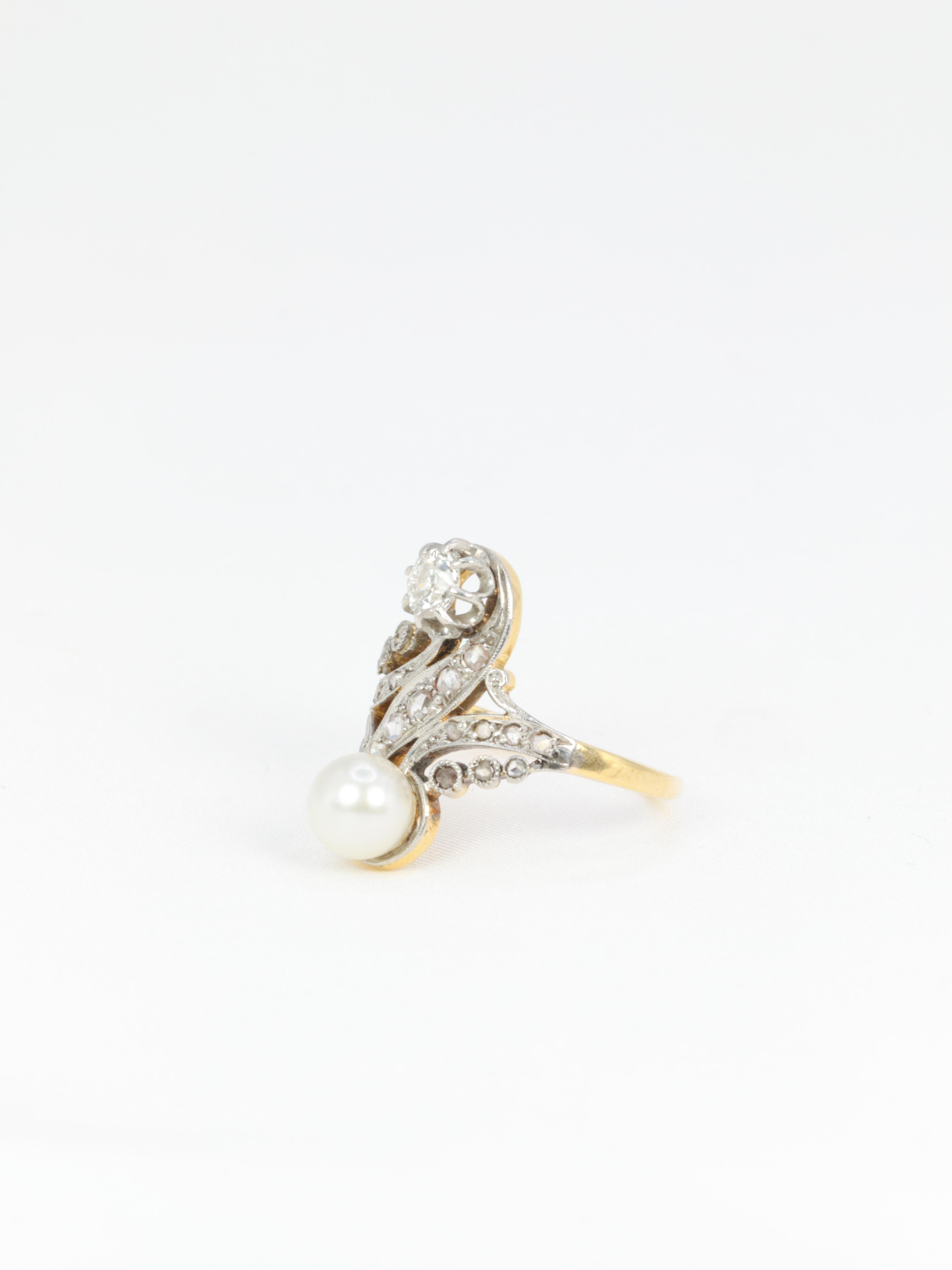 Edwardian Ring in White Gold, Diamonds and Pearl For Sale 1