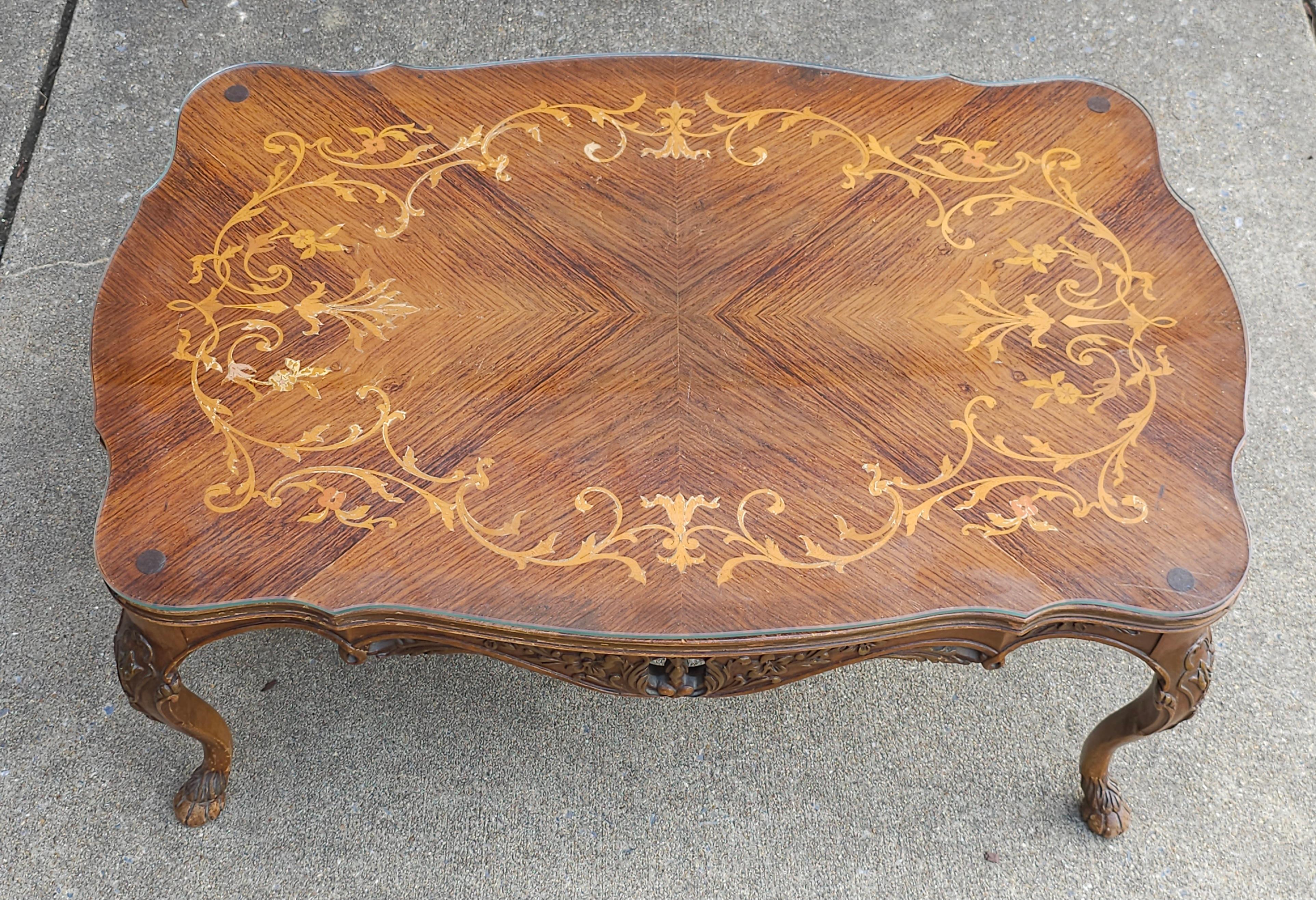 Edwardian Rococo Style Satinwood Marquetry Cocktail Table with Protective Glass  In Good Condition For Sale In Germantown, MD
