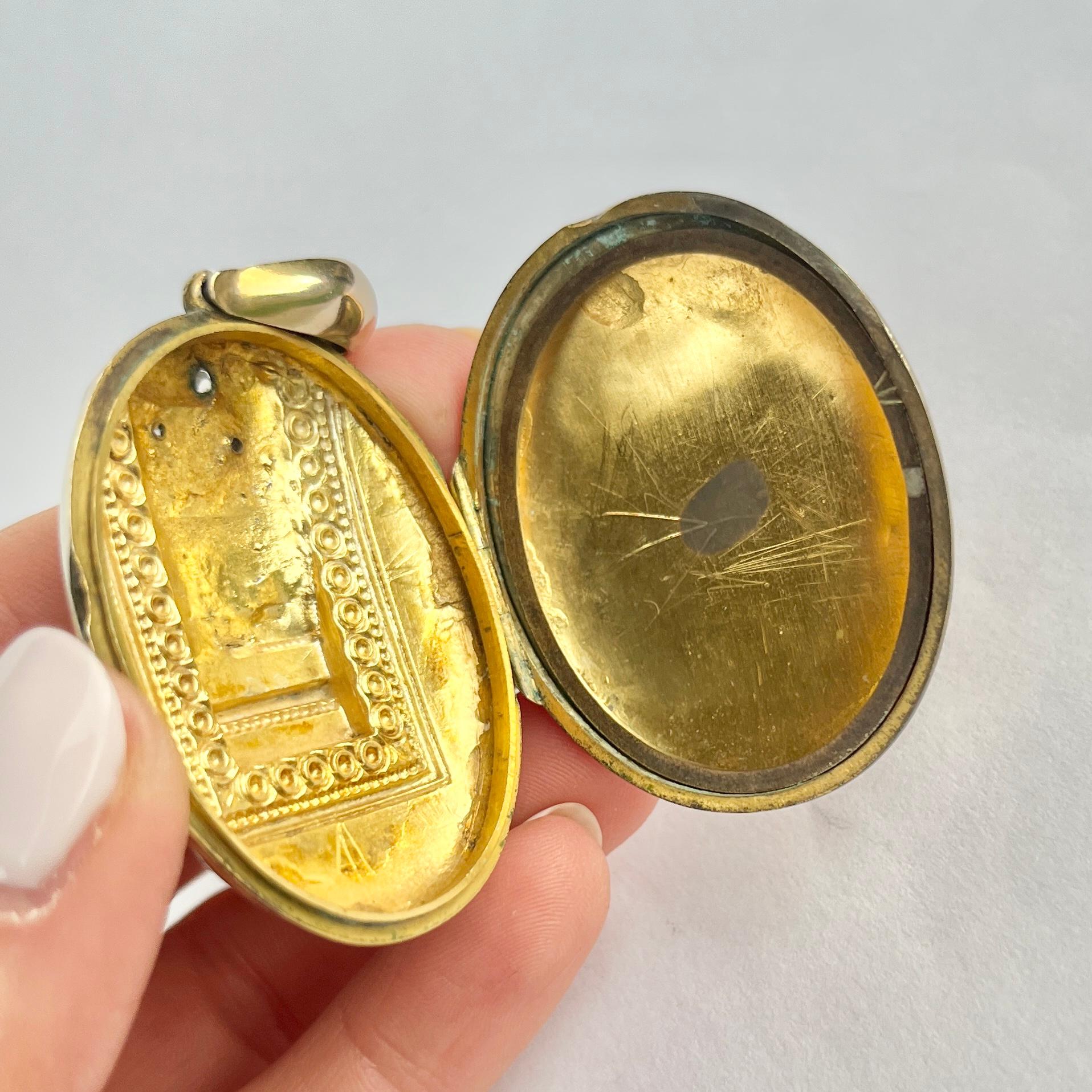 Women's or Men's Edwardian Rose Cut Diamond and 9 Carat Gold Locket For Sale