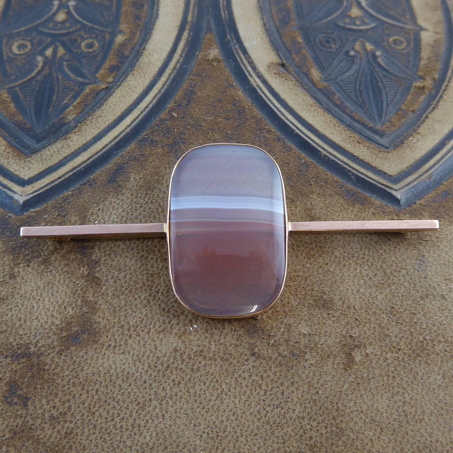 Edwardian Rose Gold Banded Agate Brooch, circa 1900s 4