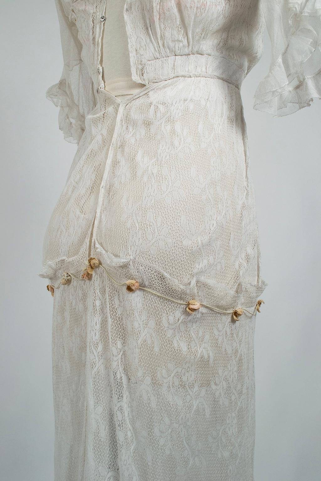 Robe de thé ou de mariée en filet blanc édouardien à boutons de rose - XXS, début des années 1900 en vente 10