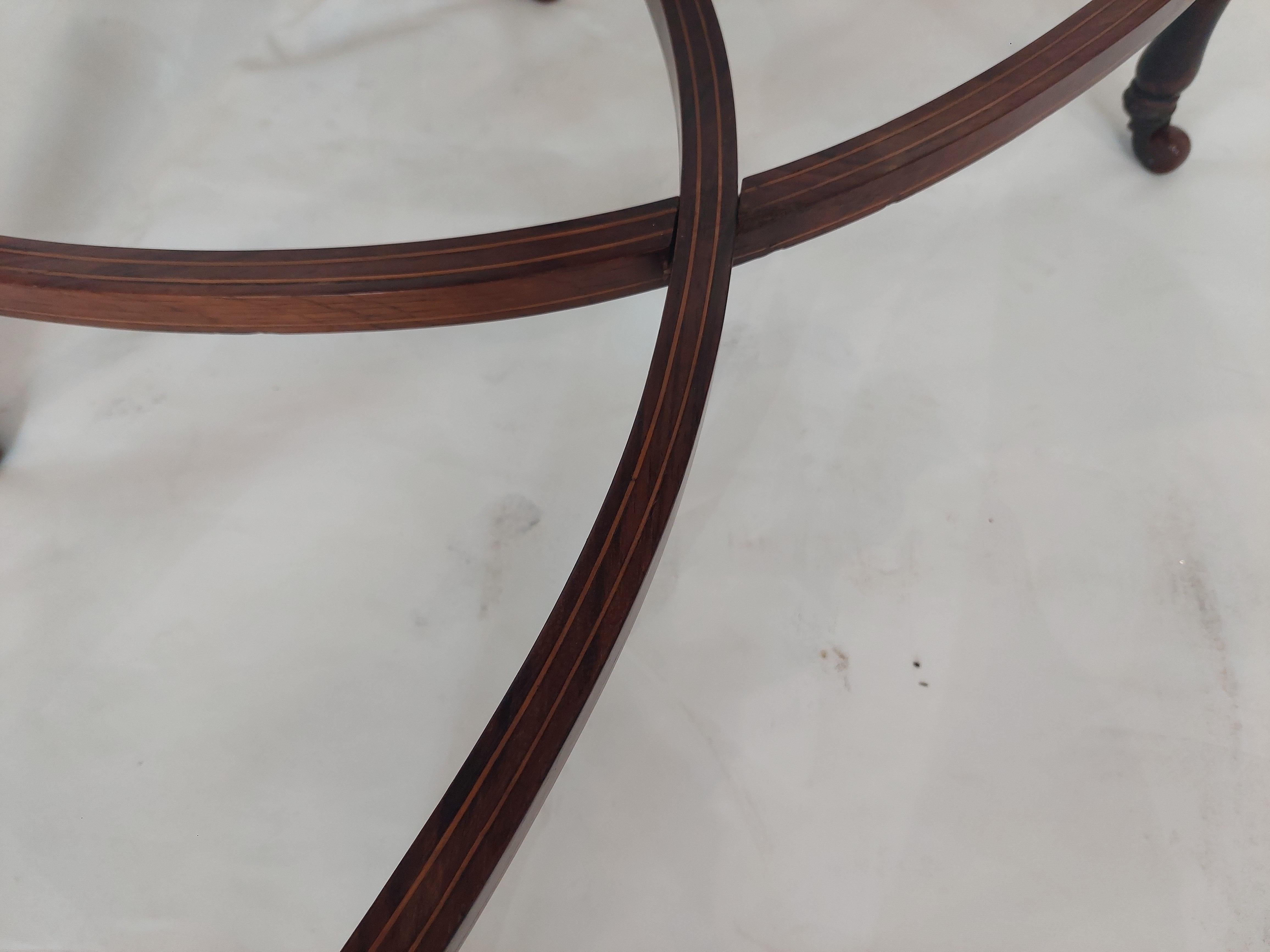 Début du 20ème siècle Table d'appoint édouardienne en bois de rose par Shoolbred & Co en vente