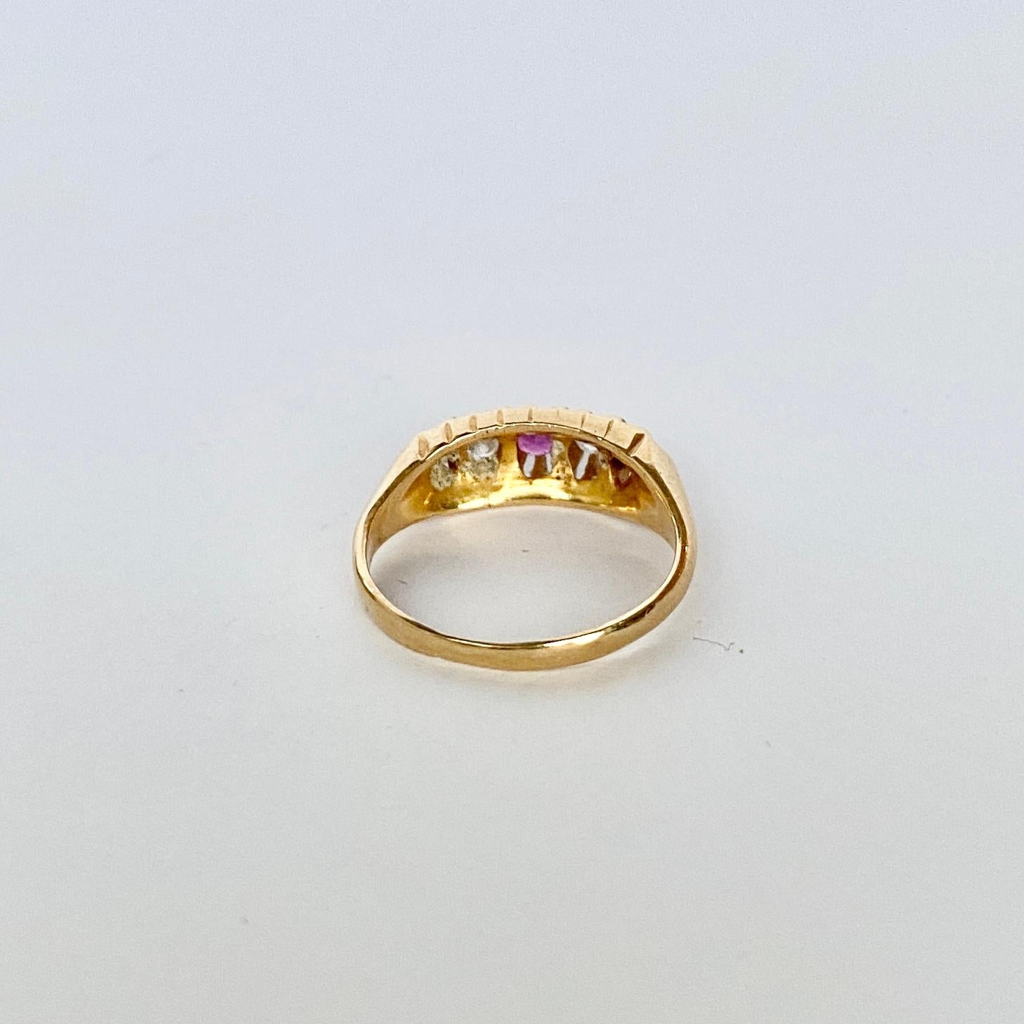 Edwardian Ruby and Diamond 18 Carat Gold Five-Stone Ring In Good Condition In Chipping Campden, GB