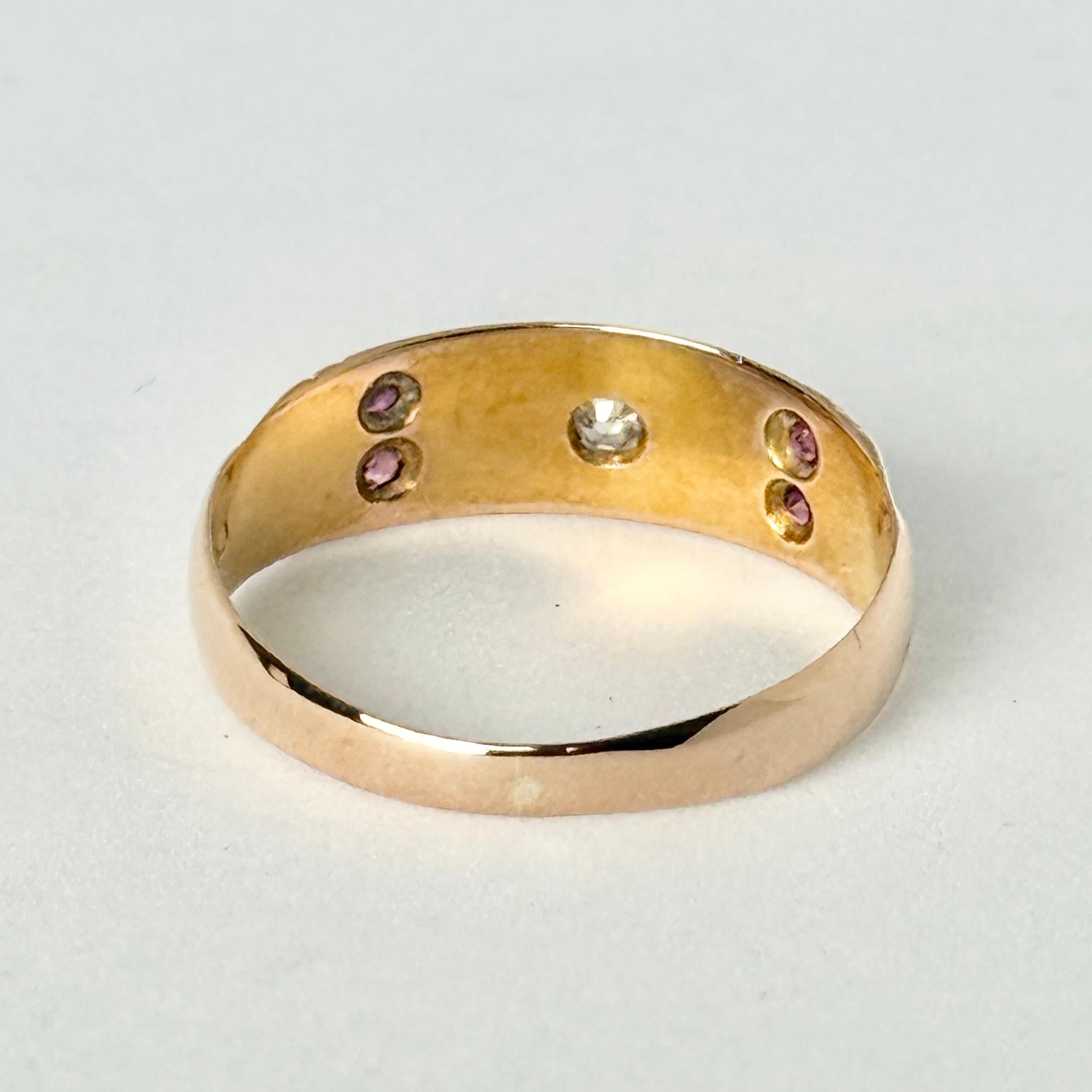 Bague édouardienne en or 18 carats sertie en étoile de rubis et de diamants Bon état - En vente à Chipping Campden, GB