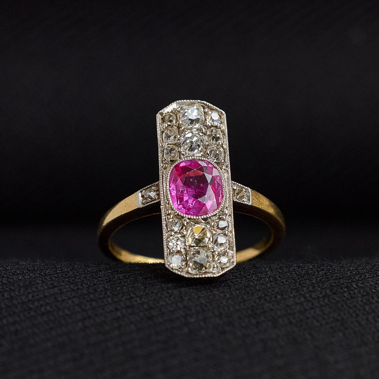 Femenino o masculino Anillo Eduardiano de Rubí y Racimo de Diamantes