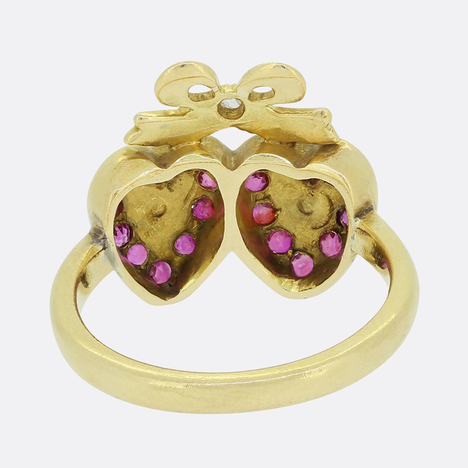 Edwardian Ruby and Diamond Double Heart Ring In Good Condition For Sale In London, GB