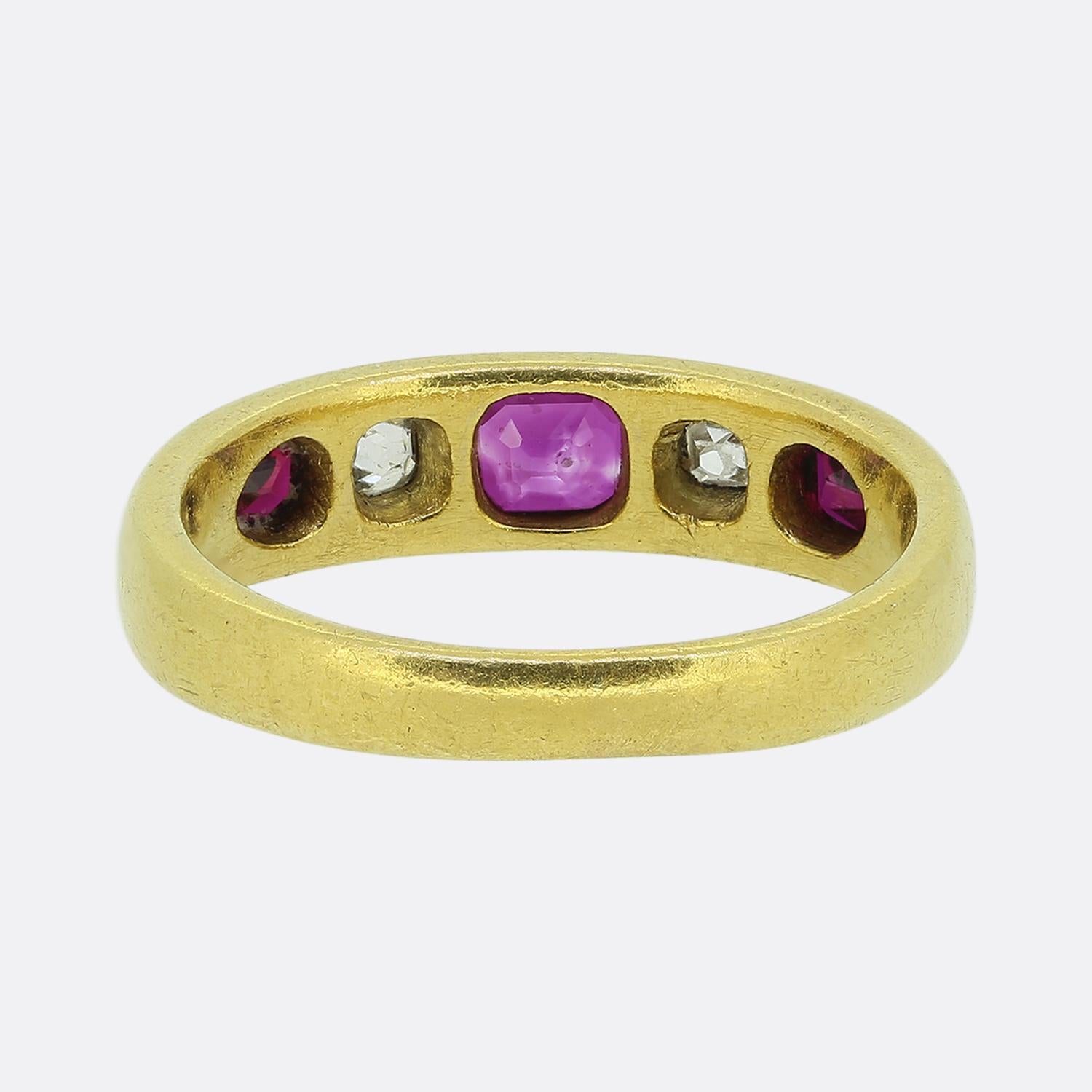 Edwardian Ruby and Diamond Five-Stone Gypsy Ring In Good Condition In London, GB