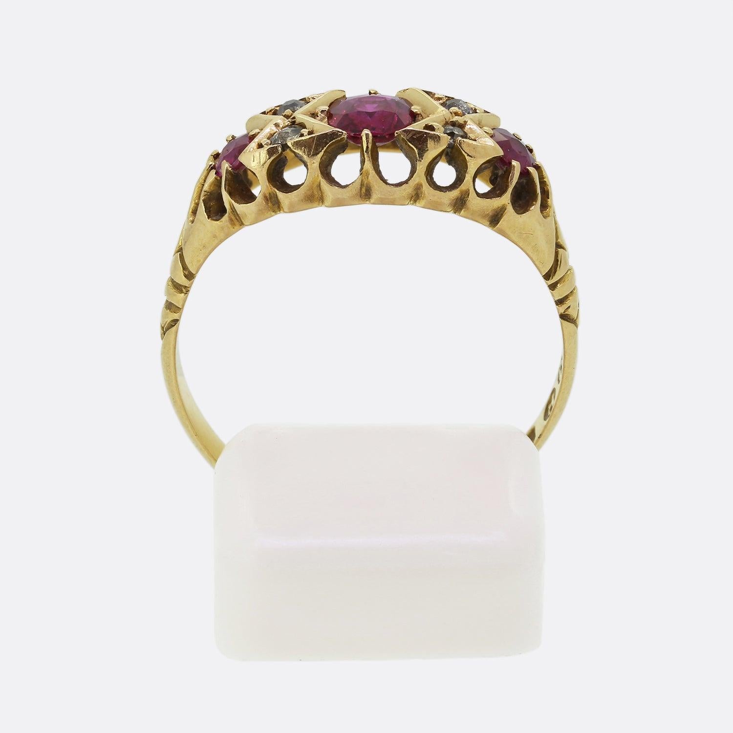 Anello edoardiano con rubino e diamanti In condizioni buone in vendita a London, GB