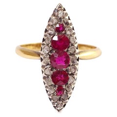 Bague navette Belle Epoque en or 18k et argent, rubis naturel et diamant