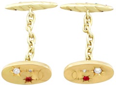 Gemelli edoardiani in oro giallo con smeraldo e diamanti