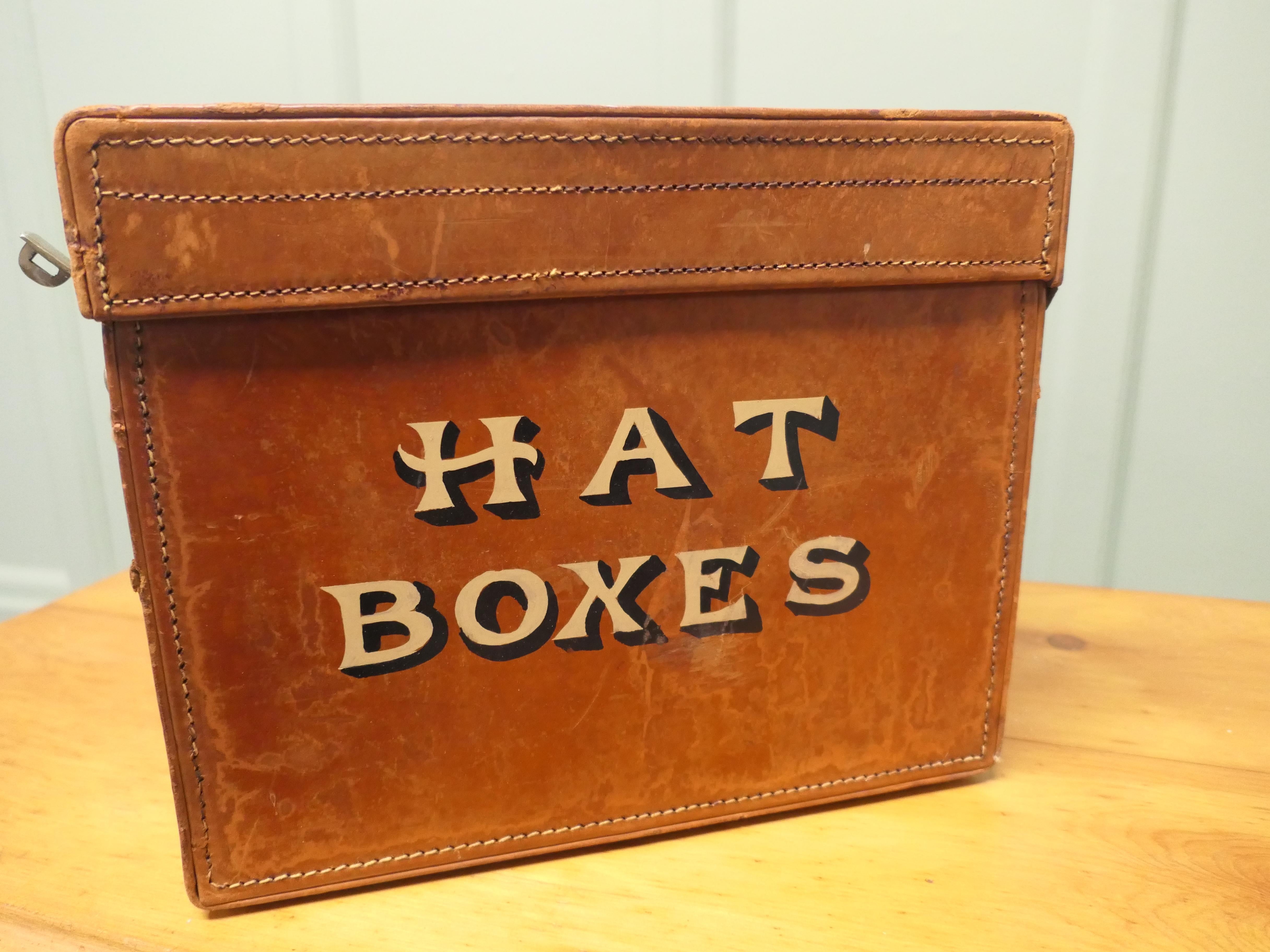 Edwardian Salesman’s Sample Hat Box by Drew and Sons Trunk Makers In Good Condition For Sale In Godshill, Isle of Wight