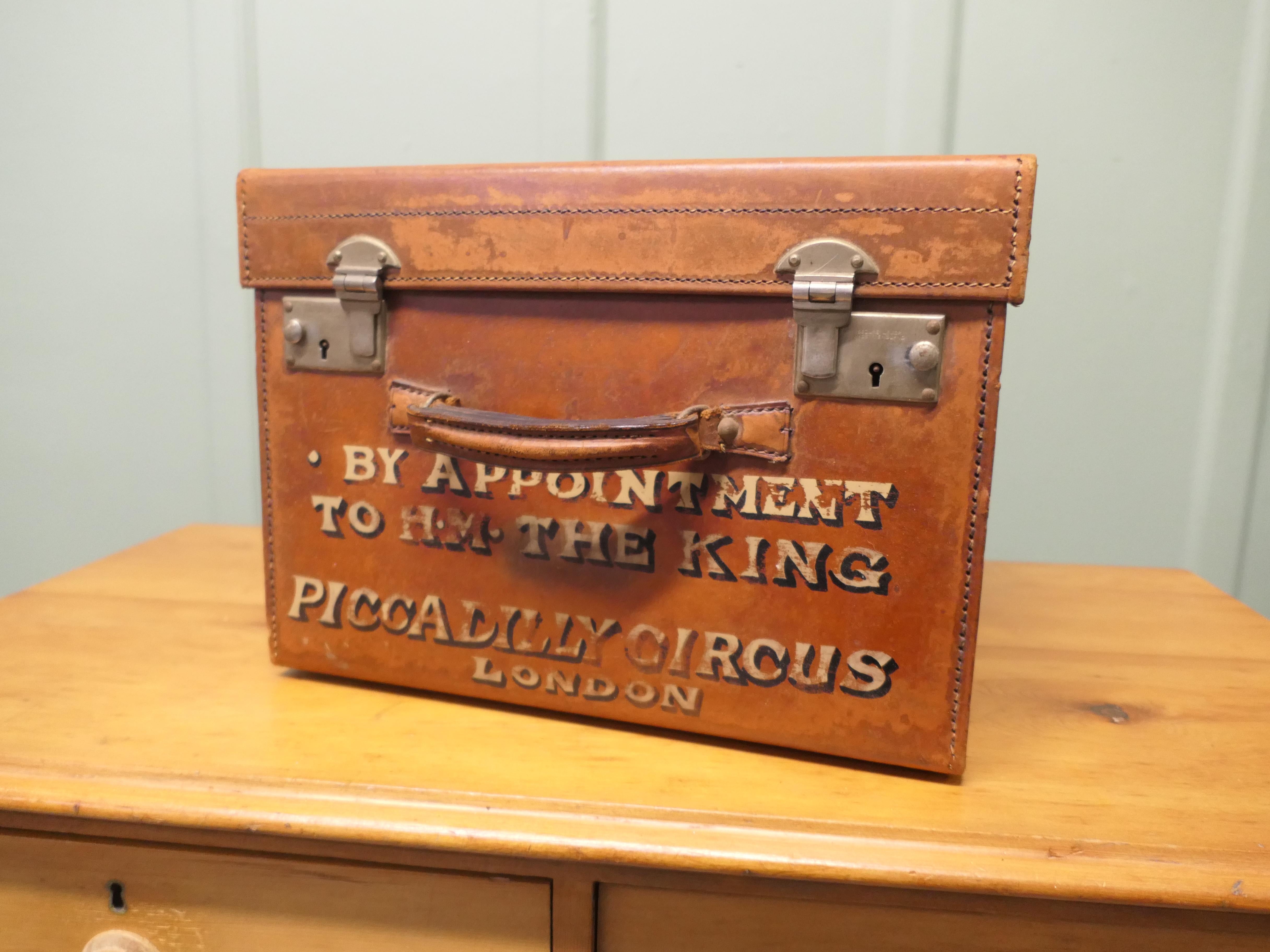 Early 20th Century Edwardian Salesman’s Sample Hat Box by Drew and Sons Trunk Makers For Sale