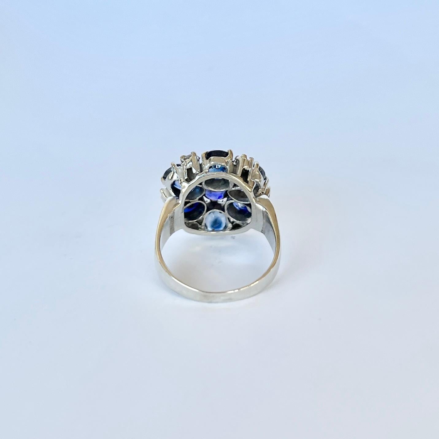 Edwardian Sapphire and Diamond 14 Carat White Gold Cluster Ring In Good Condition For Sale In Chipping Campden, GB