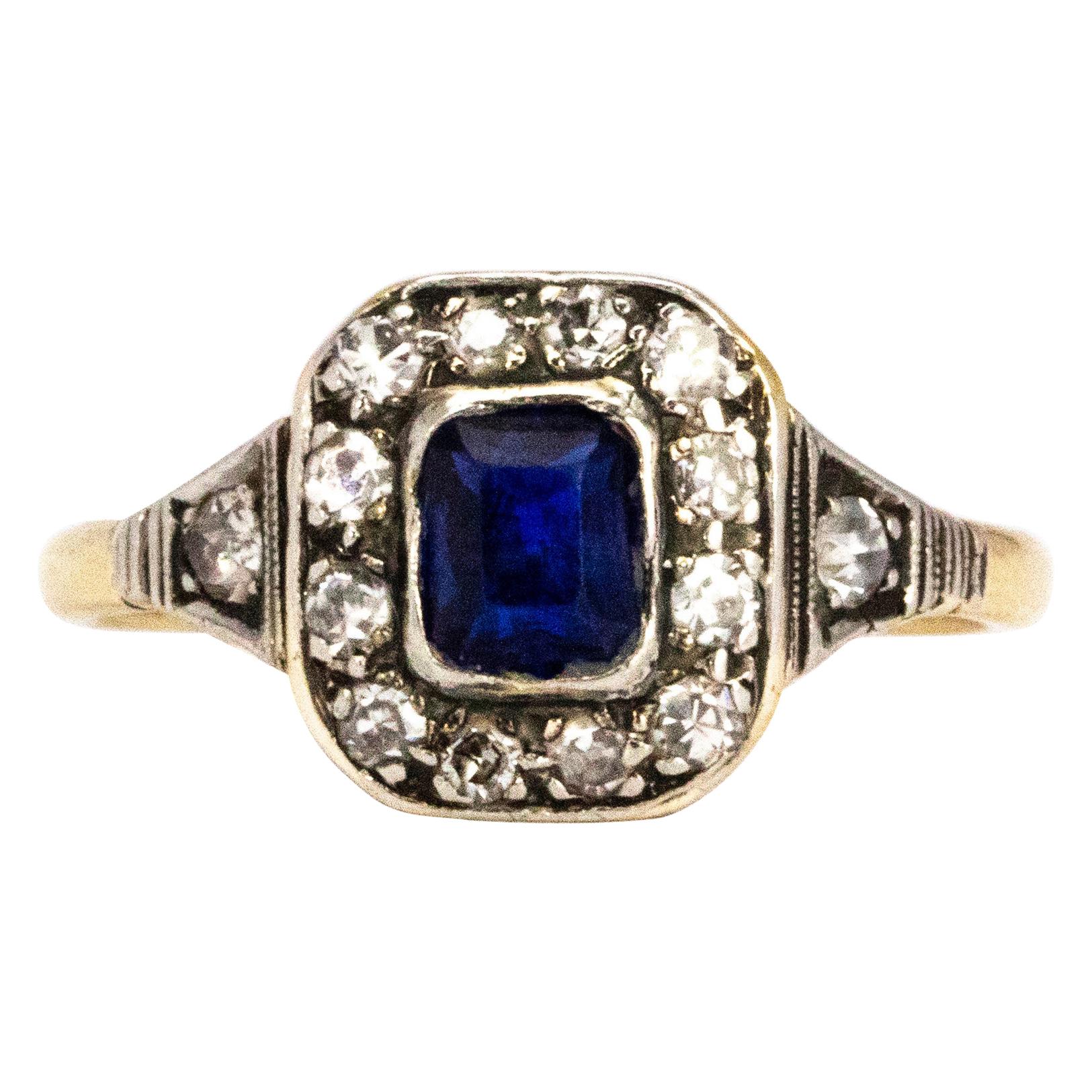 Edwardian Sapphire and Diamond 18 Carat Gold Cluster Ring For Sale