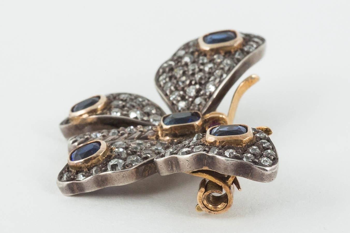 Edwardian Sapphire and Diamond Butterfly Brooch In Excellent Condition For Sale In London, GB