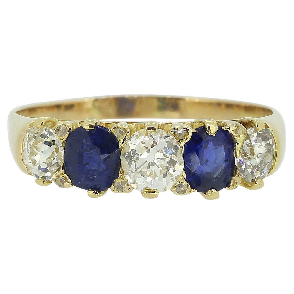 Anillo Eduardiano de Zafiro y Diamantes de Cinco Piedras