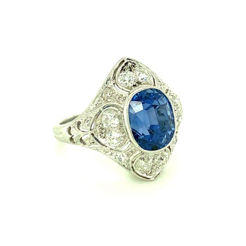 Edoardiano Anello edoardiano di zaffiro e diamante in platino, 1910 circa in vendita