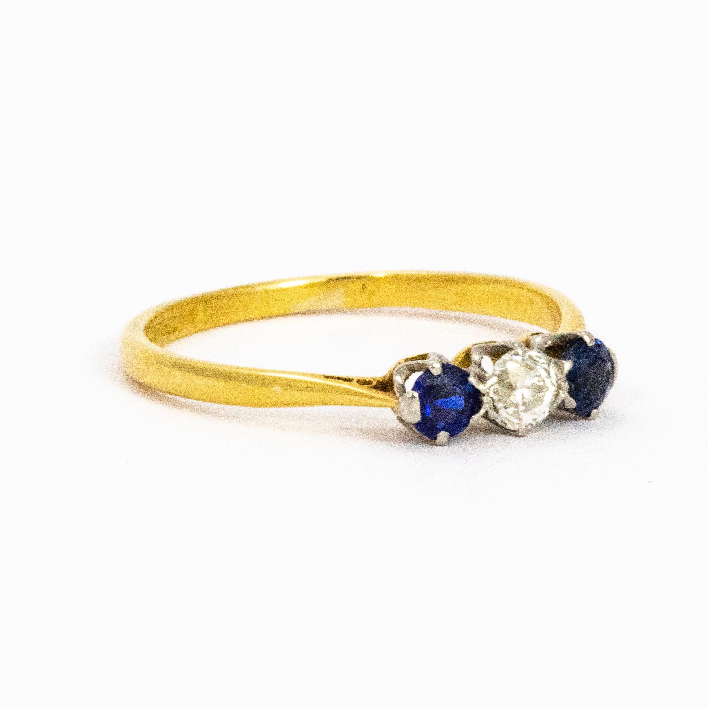 Edwardian Sapphire and Diamond Ring 18 Carat Gold For Sale 1