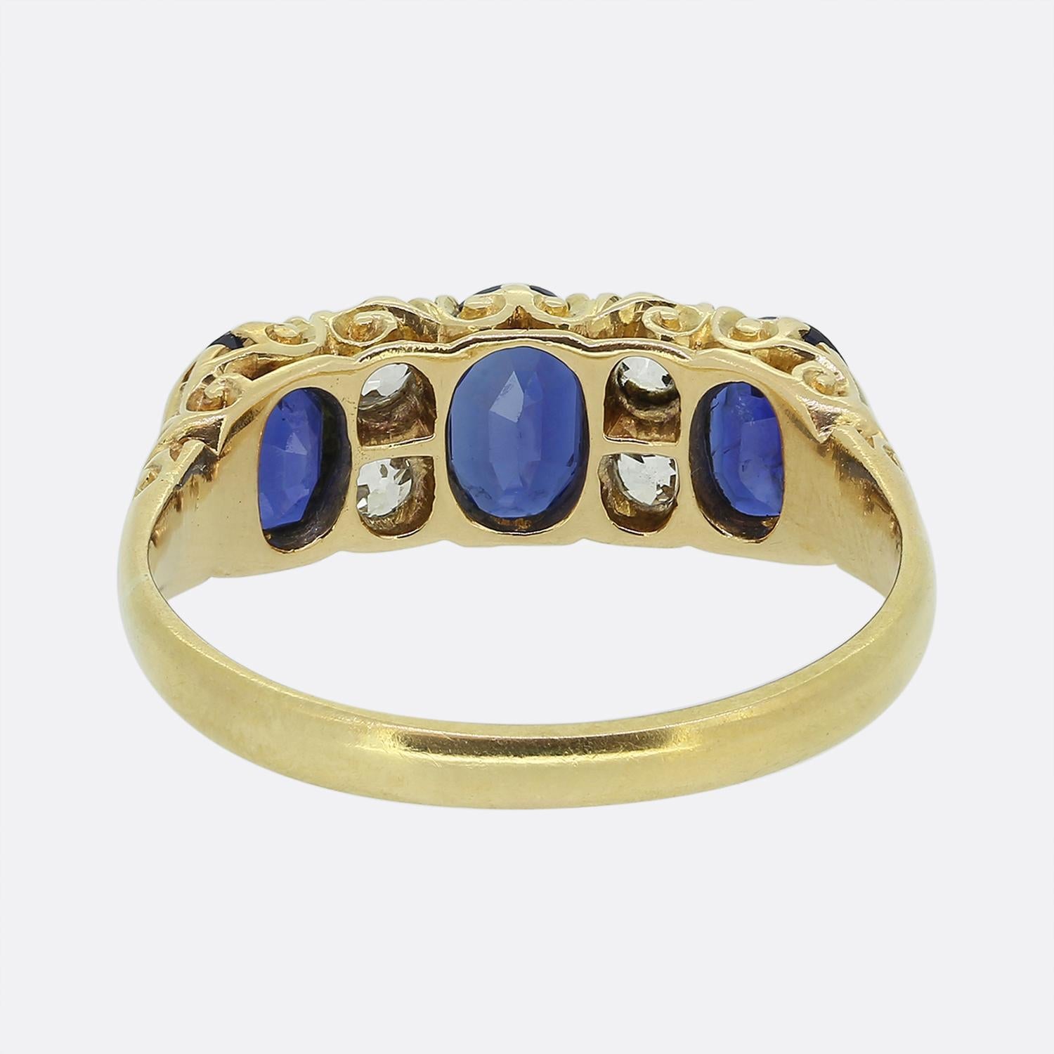 Edwardian Sapphire and Diamond Ring In Good Condition For Sale In London, GB