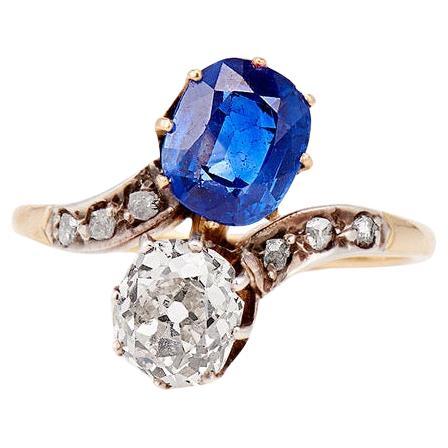 Edwardian Sapphire and Diamond Toi et Moi Ring - AGL For Sale
