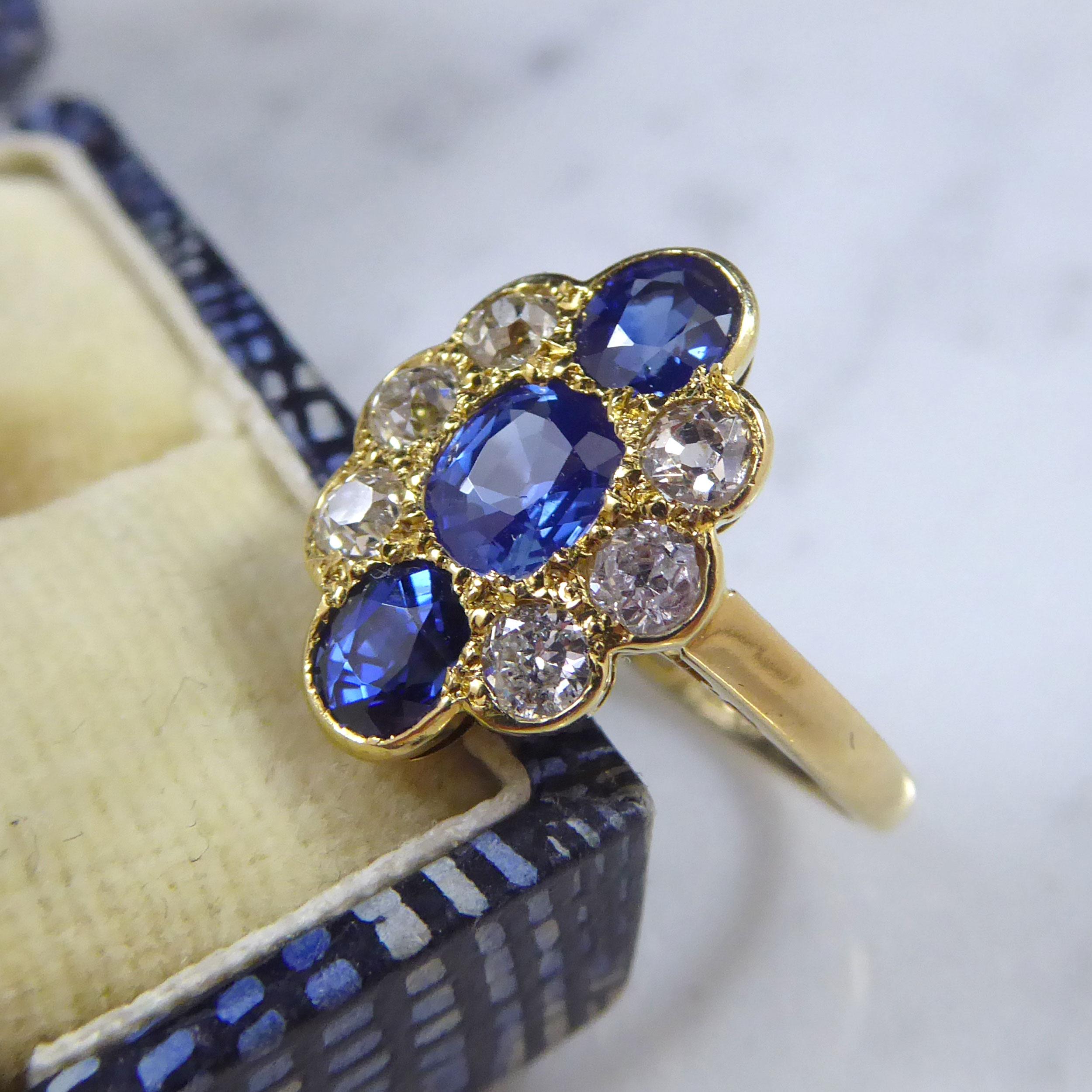 Edwardian Sapphire and Old European Cut Diamond Oval Cluster Ring, Circa 1900s In Good Condition In Yorkshire, West Yorkshire