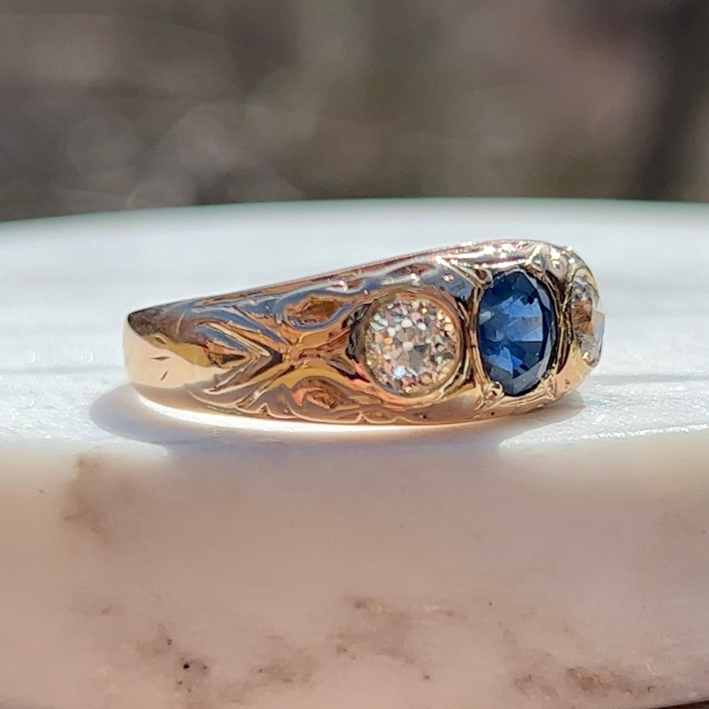 Edwardian Sapphire and Old Mine Cut Diamond Ring in 14k Gold For Sale 2