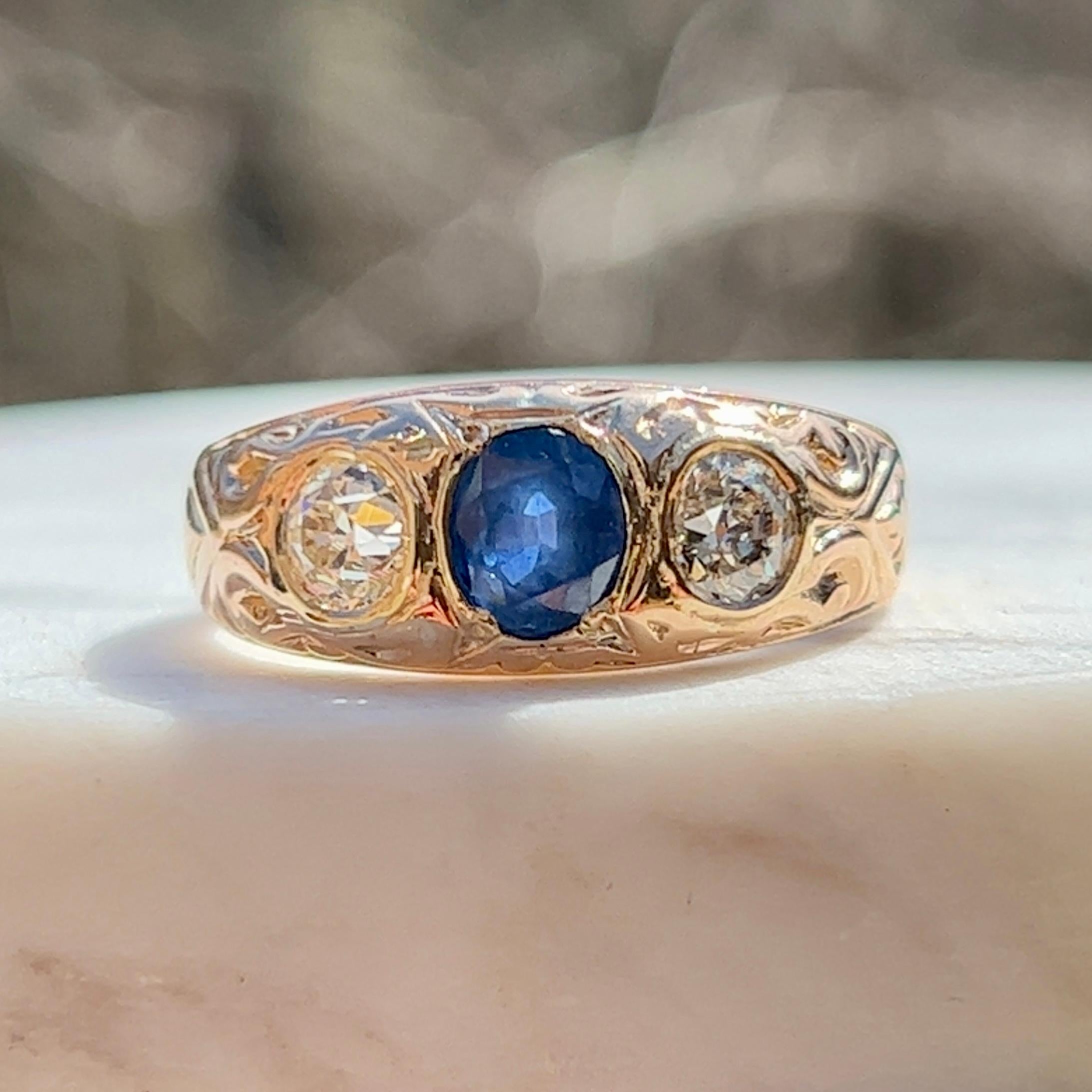 Edwardian Sapphire and Old Mine Cut Diamond Ring in 14k Gold For Sale 3