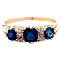 Edwardian Saphir-Diamant-Ring aus 14 Karat Gelbgold mit fünf Steinen