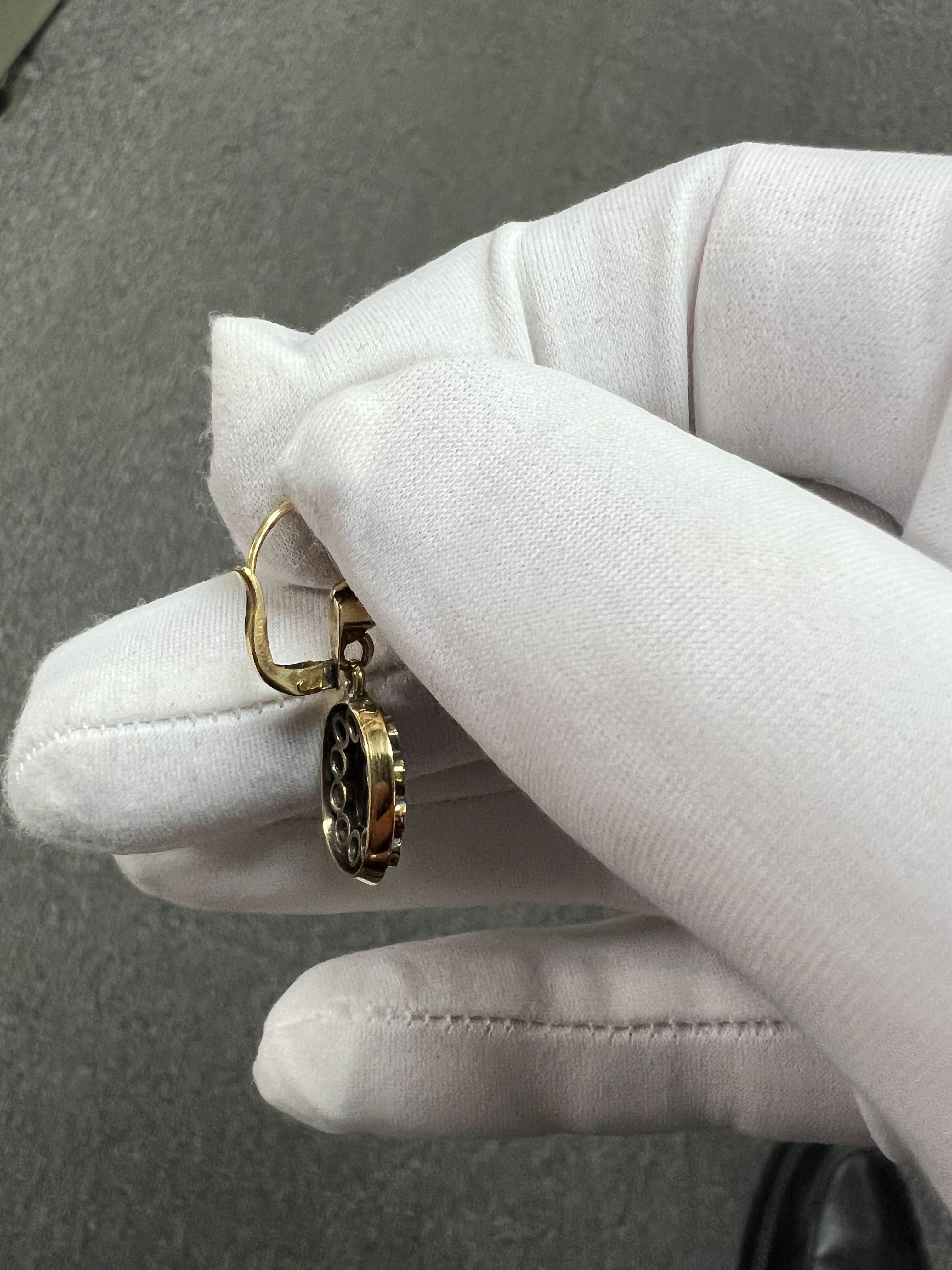Tropfenohrringe aus 18 Karat Gold mit edwardianischem Saphir und Diamant, um 1910 im Zustand „Gut“ in Los Angeles, CA