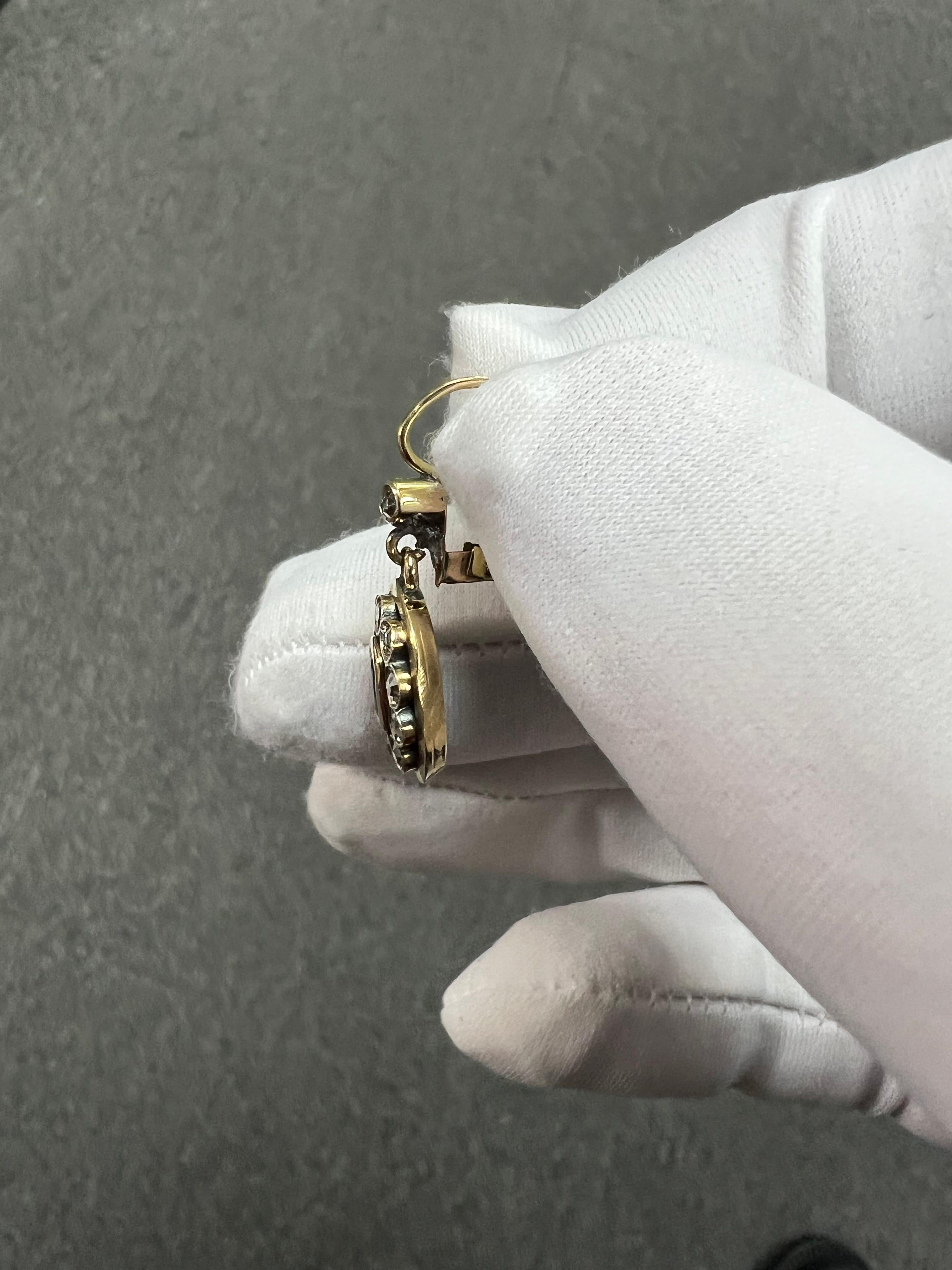 Tropfenohrringe aus 18 Karat Gold mit edwardianischem Saphir und Diamant, um 1910 2
