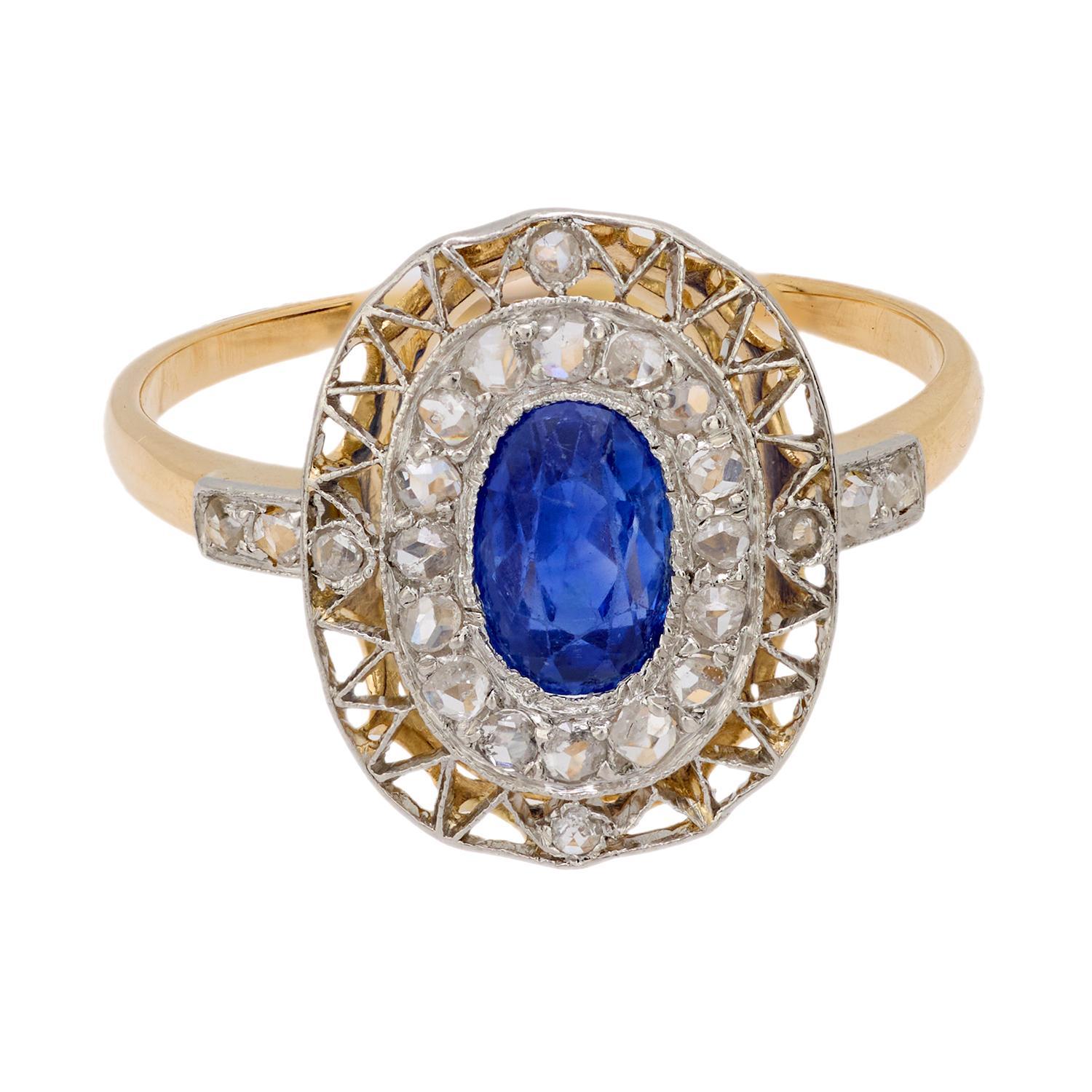 Oval Cut Edwardian sapphire diamond 18k yellow gold and platinum ring For Sale