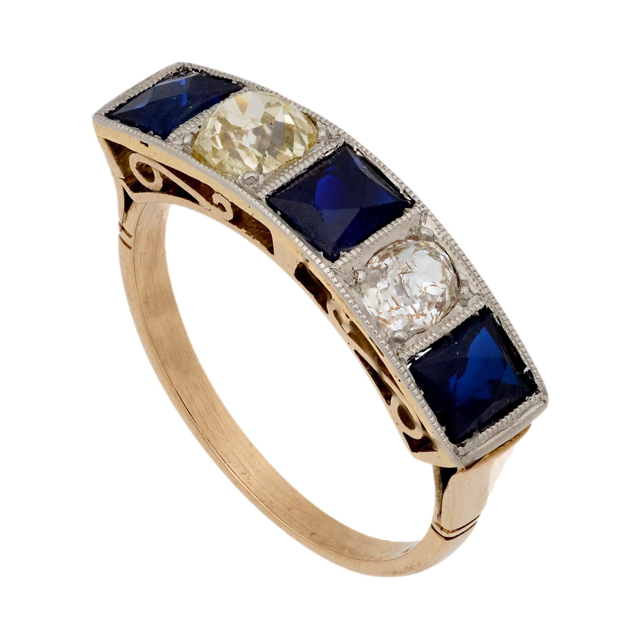 Anello edoardiano con zaffiro e diamante in oro giallo 18 carati con cinque pietre in vendita