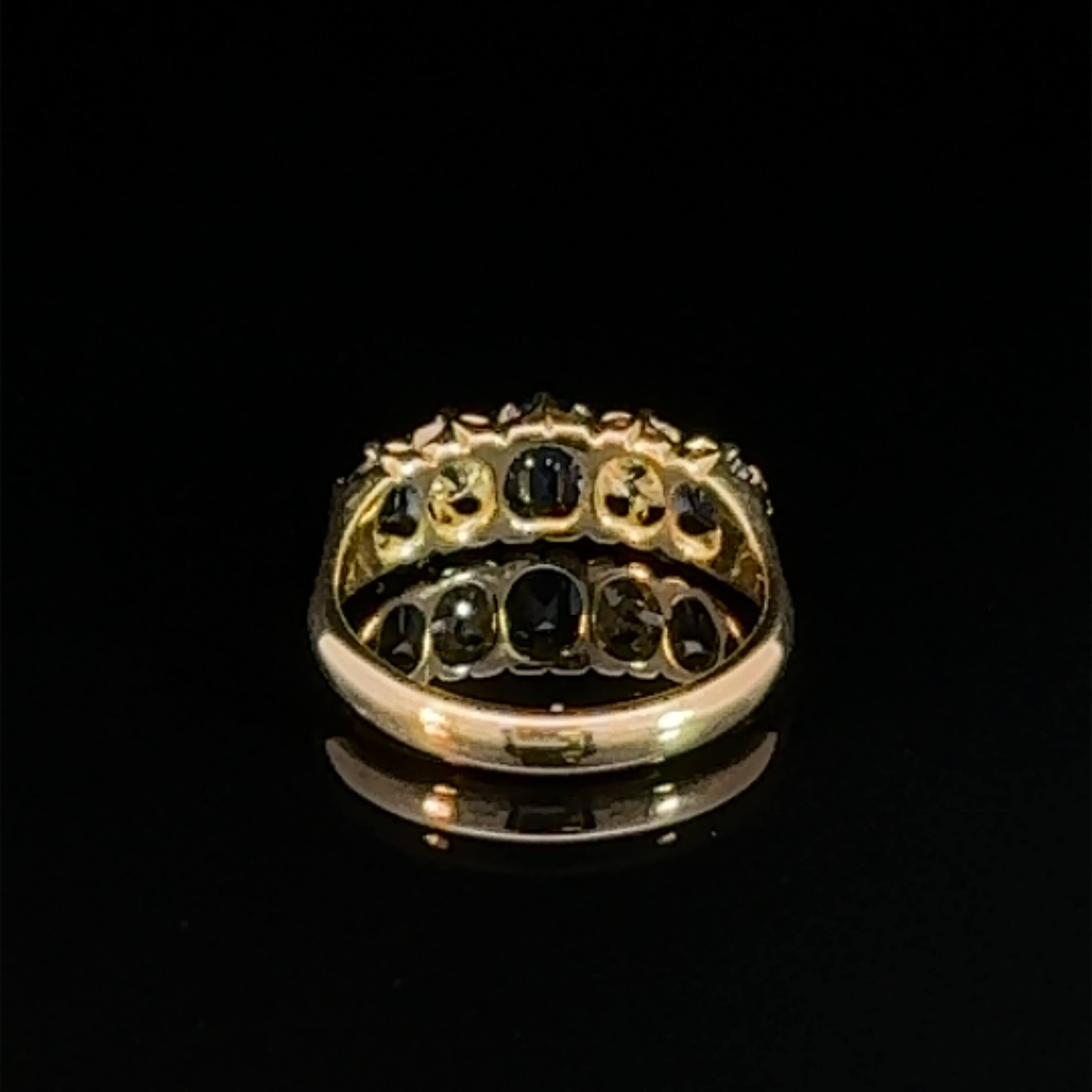 Half Hoop-Ring mit edwardianischem Saphir und Diamant, um 1900 (Gemischter Schliff) im Angebot