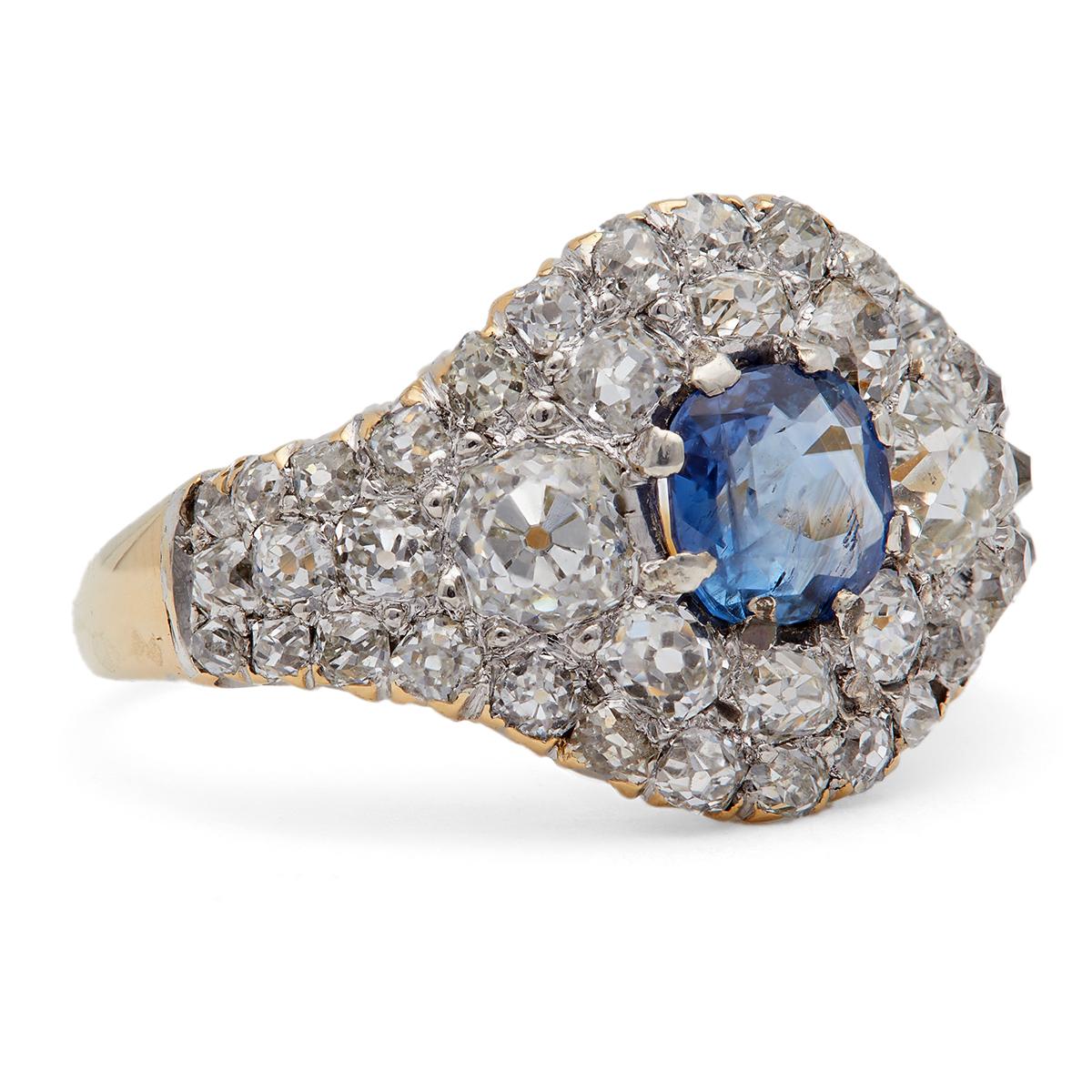 Edwardian Sapphire Diamond Platinum 18k Yellow Gold Cluster Ring In Good Condition In Beverly Hills, CA