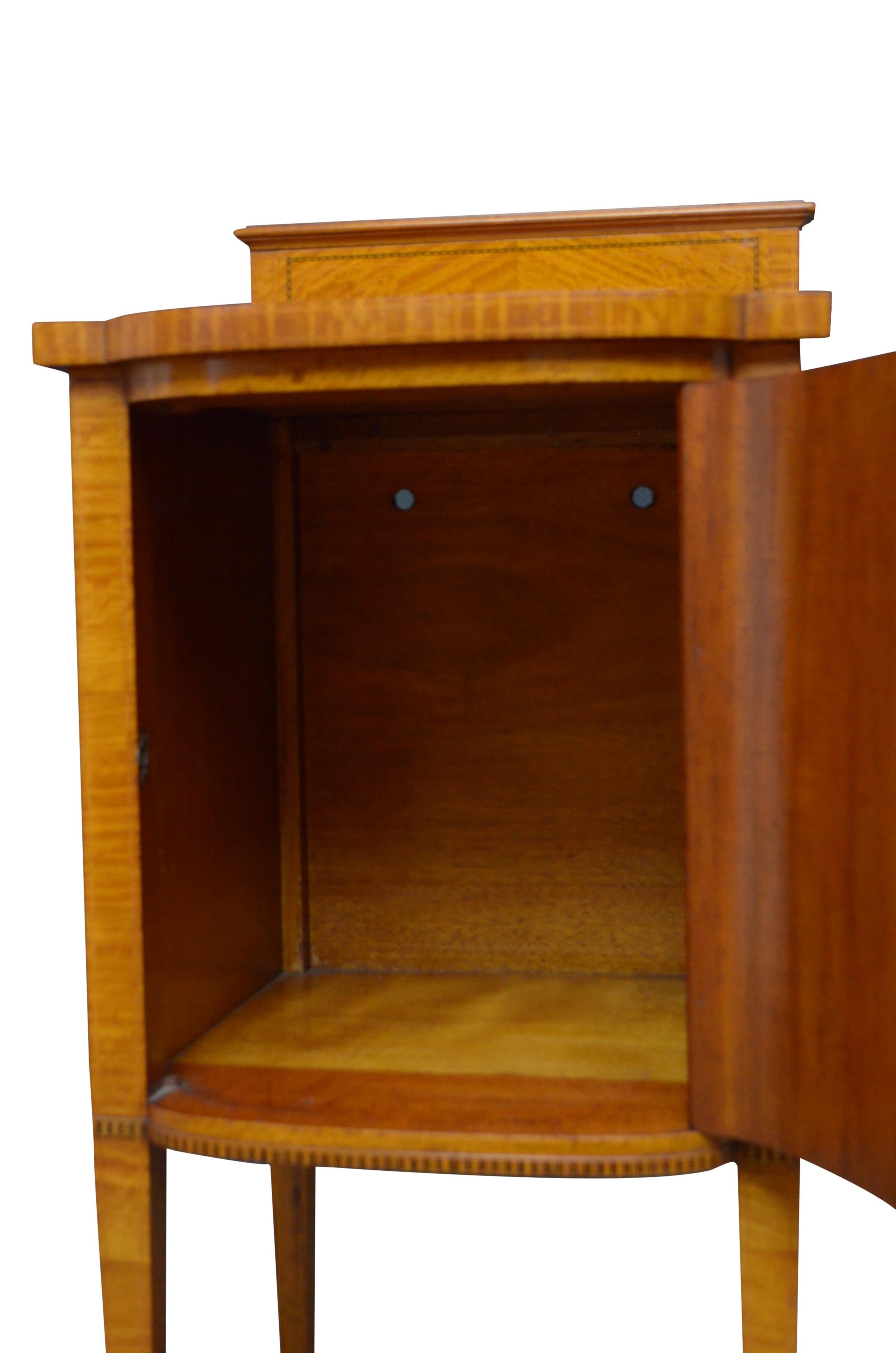 English Edwardian Satinwood Bedside Cabinet For Sale