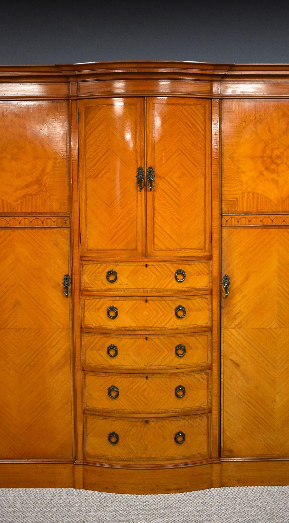 Armadio a due ante in legno di raso edoardiano 2