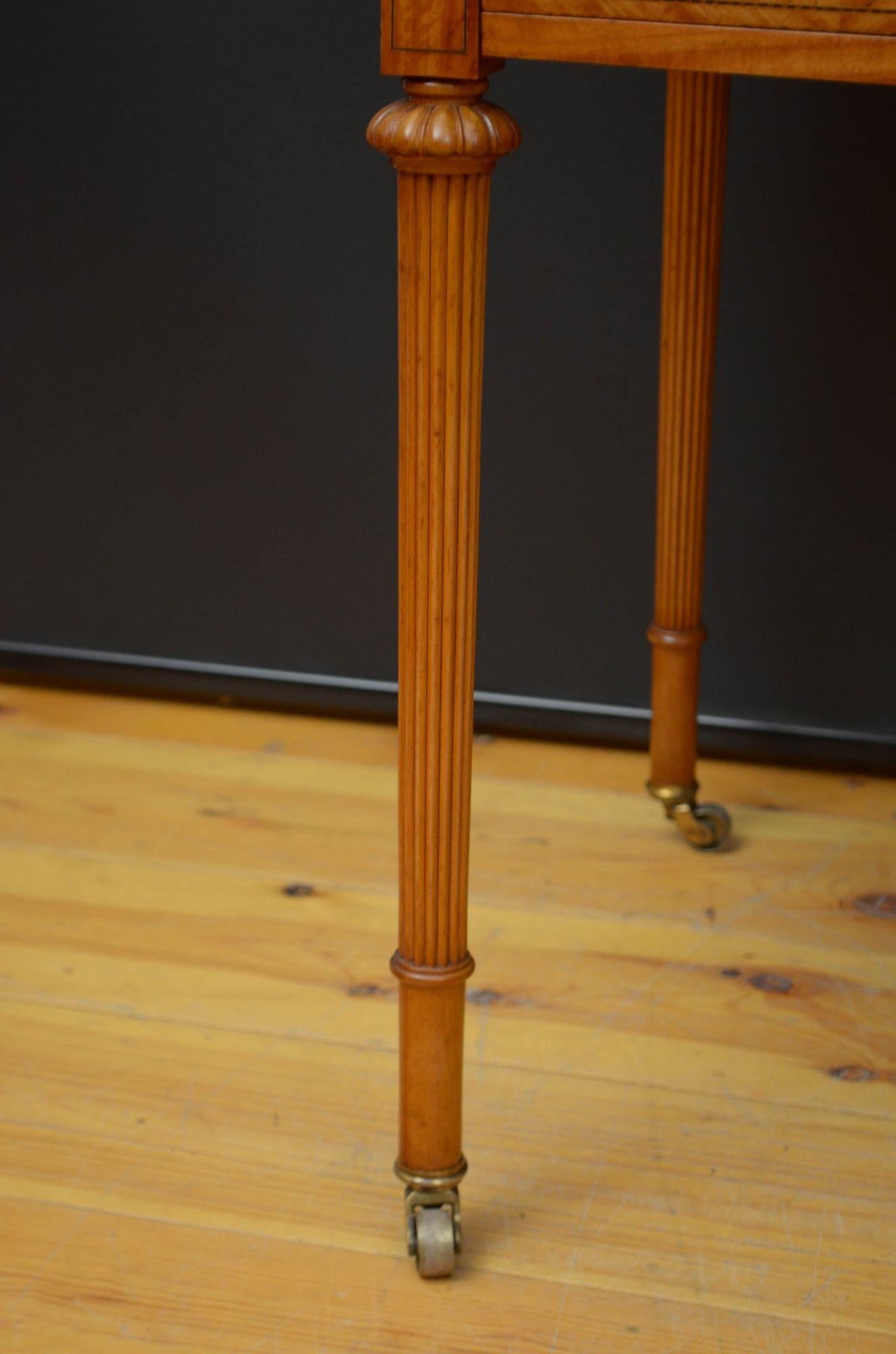 Edwardian Satinwood Dressing Table For Sale 9