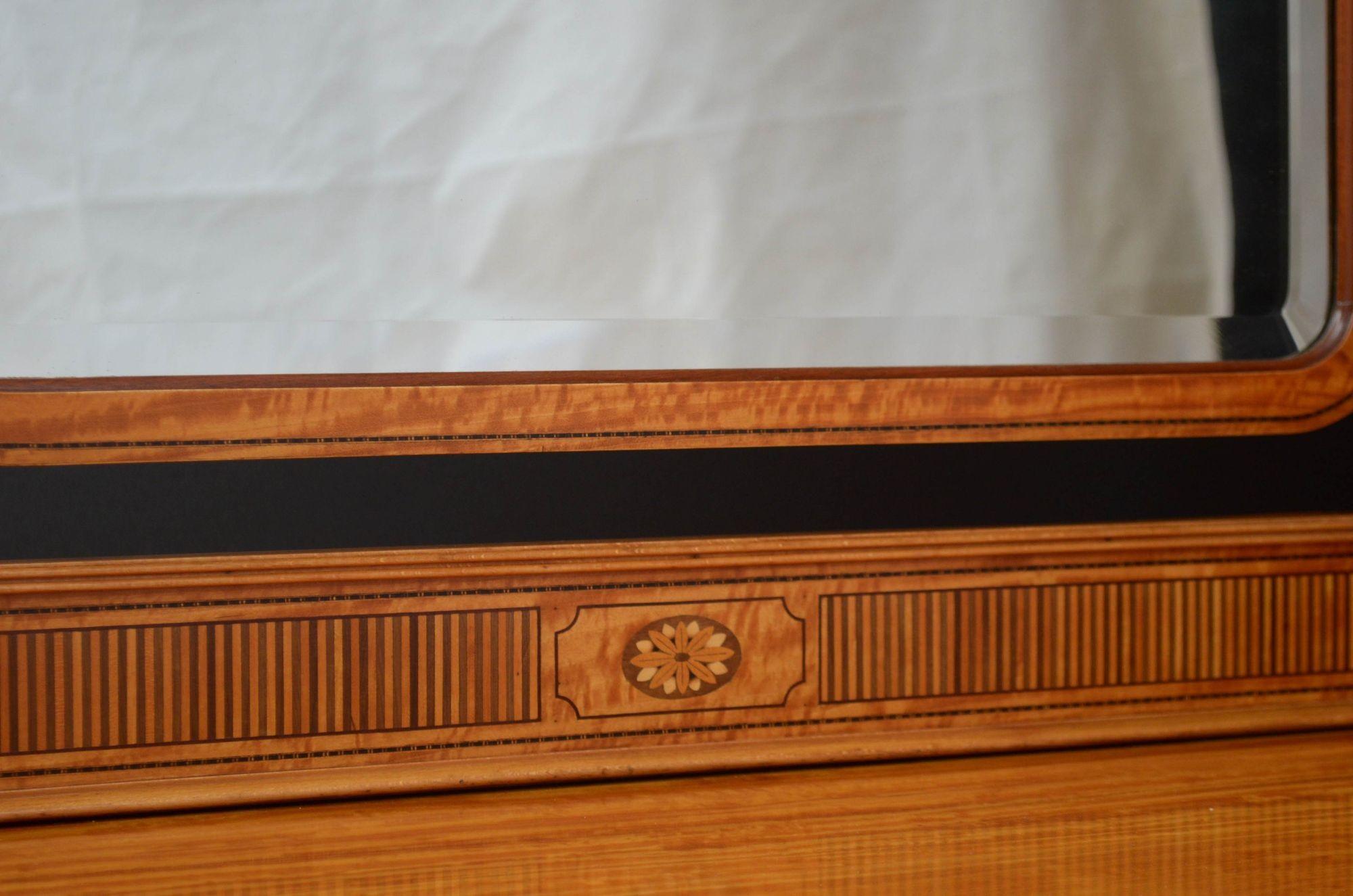 Edwardian Satinwood Dressing Table For Sale 3