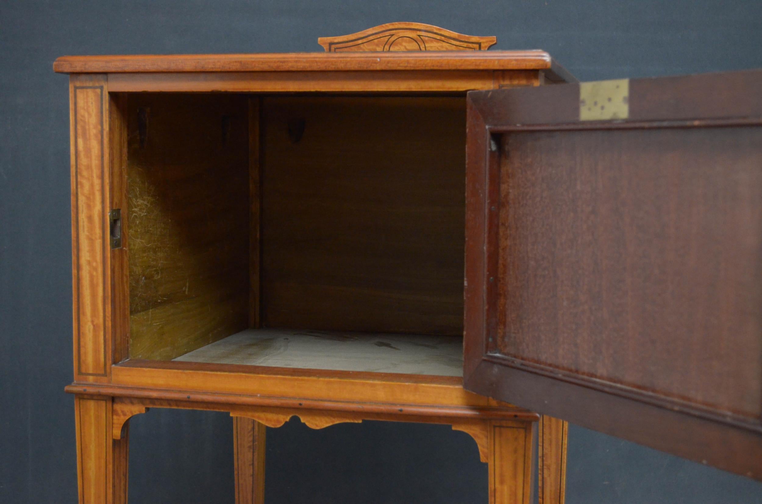 Edwardian Satinwood Dressing Table with Bedside Cabinet 12