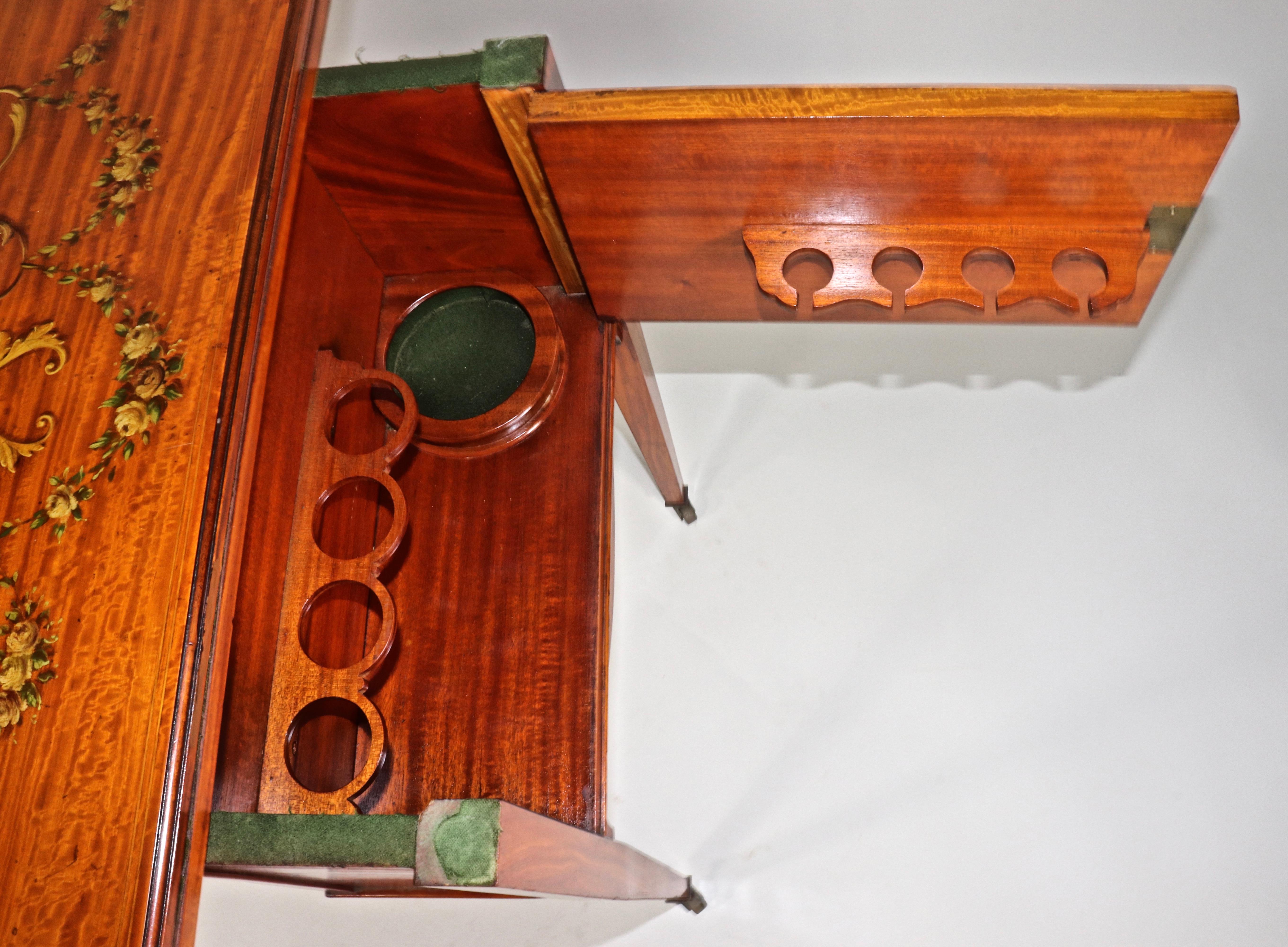 Table de jeu métamorphique édouardienne en bois de citronnier peinte à la main en vente 5