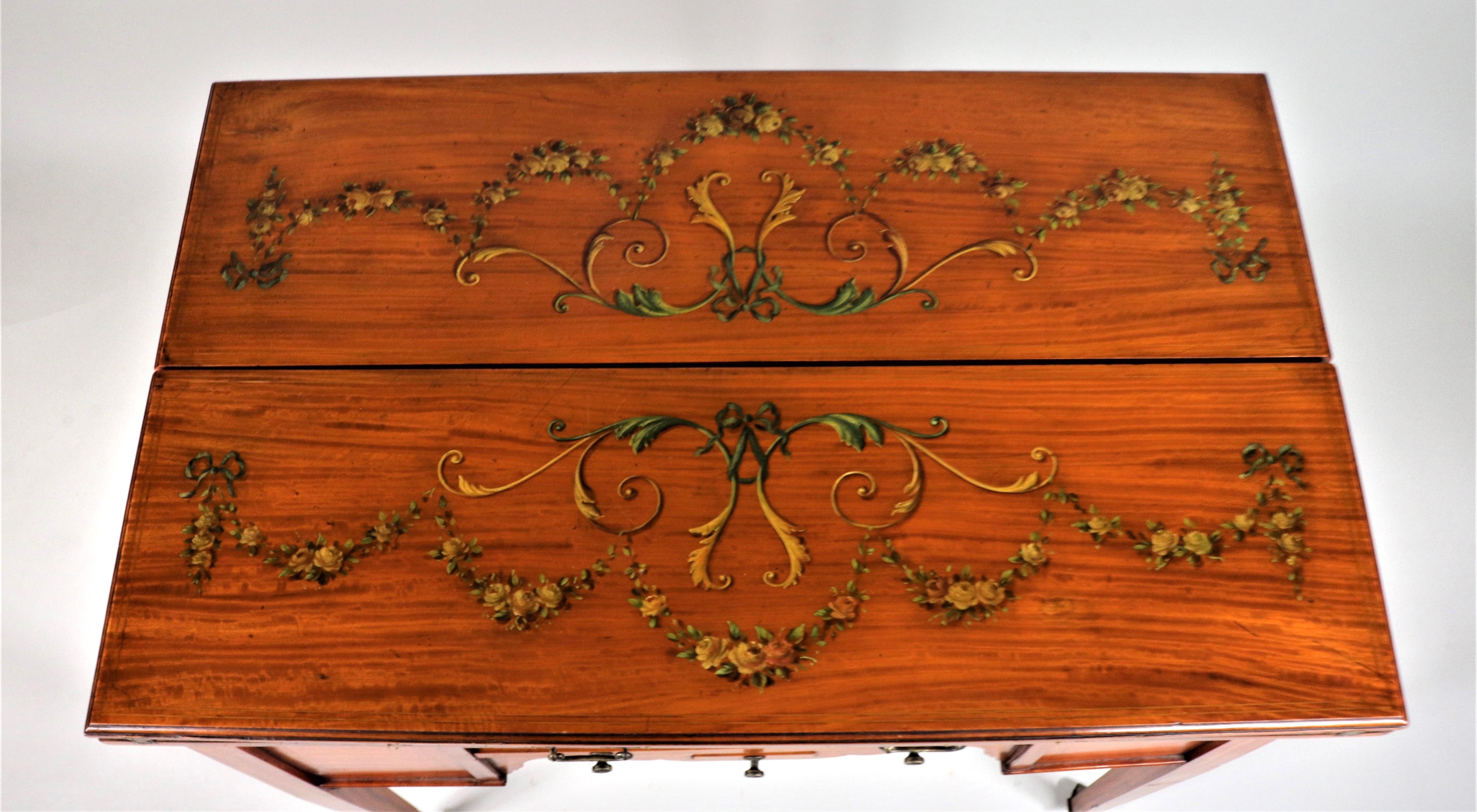 Edwardian Satinwood Hand-Painted Metamorphic Game Table In Good Condition For Sale In Chicago, IL