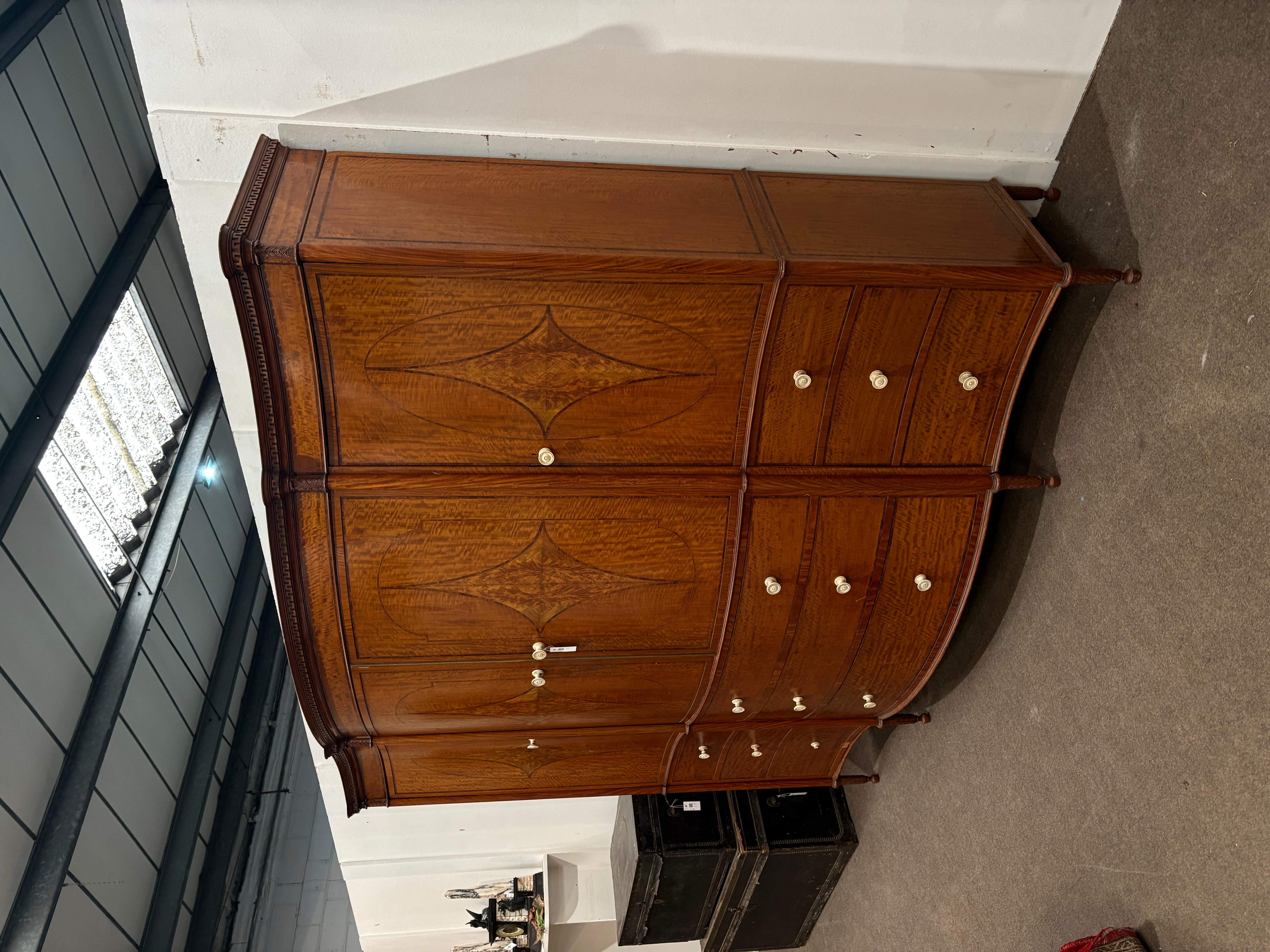 Edwardian Satinwood Garderobe von höchster Qualität im Angebot 4
