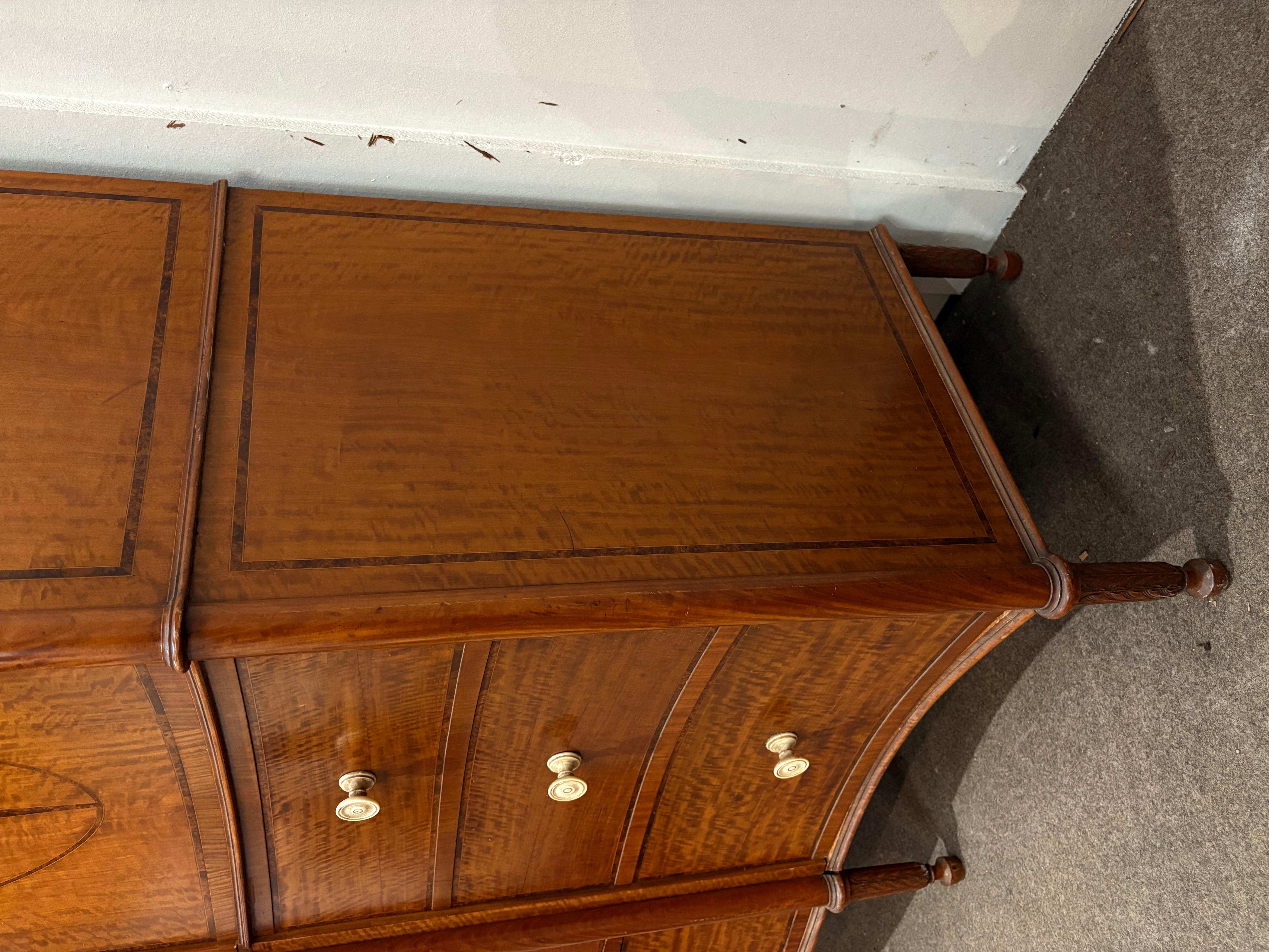 Edwardian Satinwood Garderobe von höchster Qualität im Angebot 6