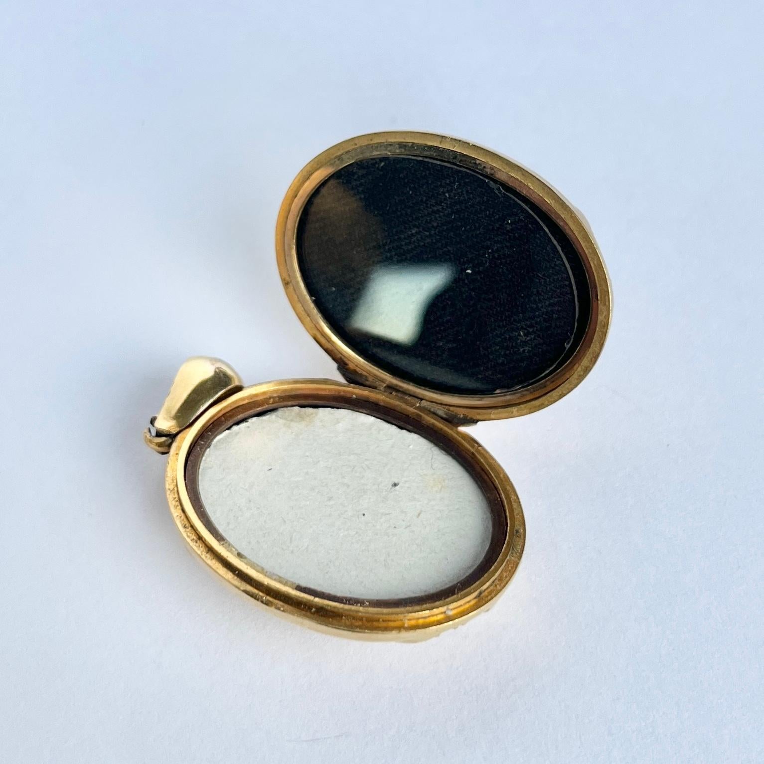 Uncut Edwardian Seed Pearl and 15 Carat Gold Locket For Sale