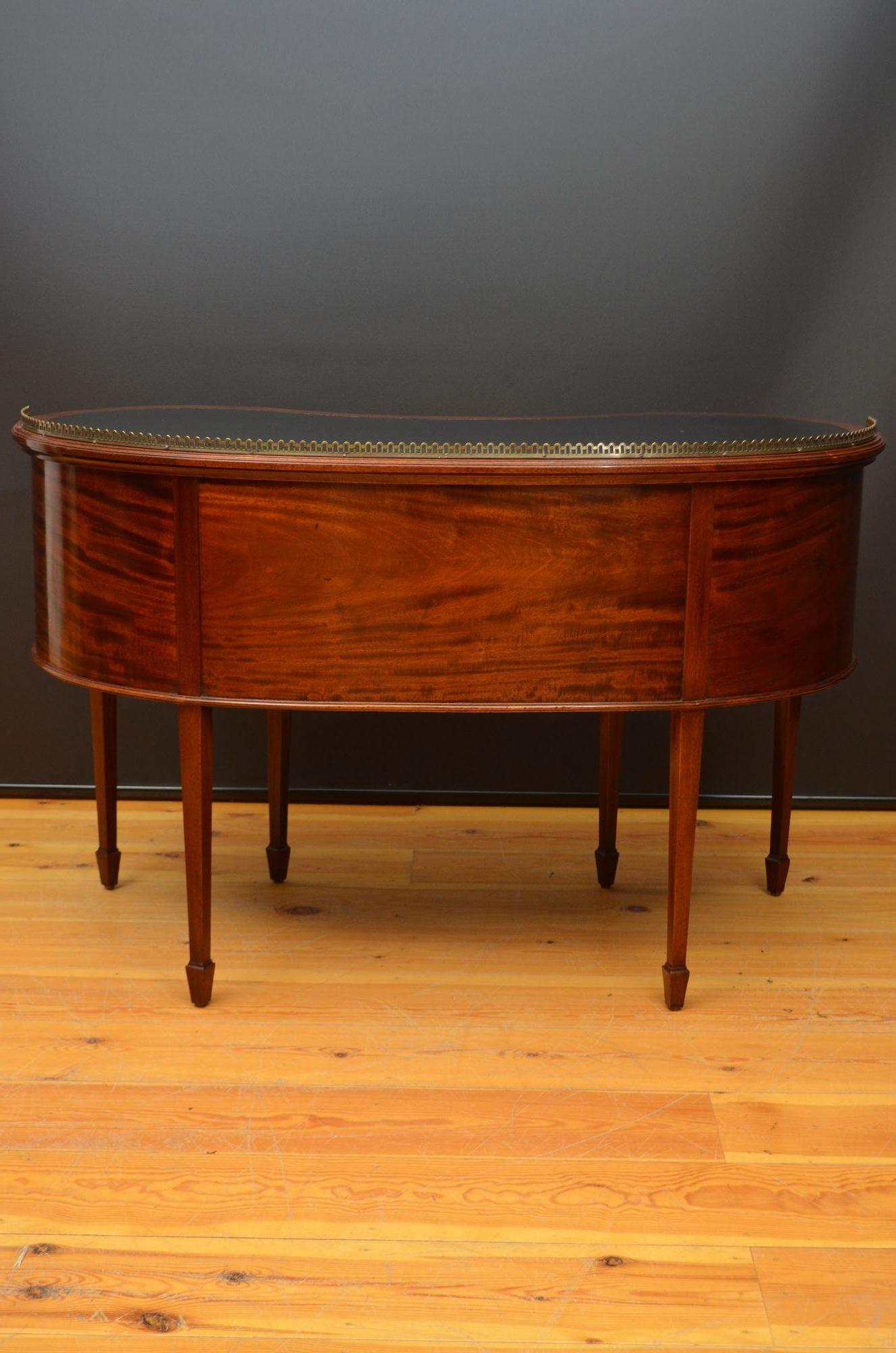 Edwardian Shapland & Petter Mahagoni Niere geformt Schreibtisch c1900 im Angebot 6