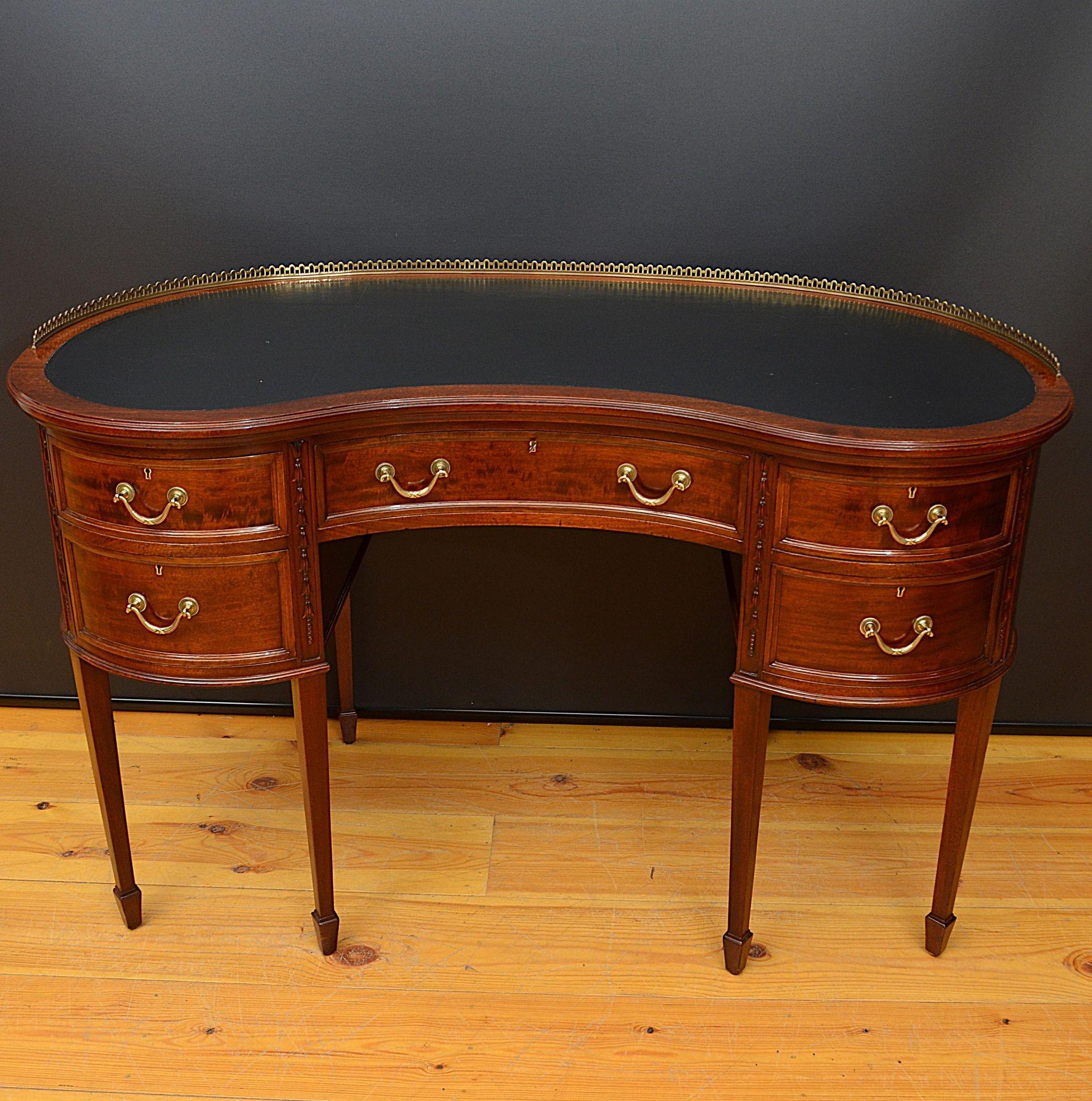 Edwardian Shapland & Petter Mahagoni Niere geformt Schreibtisch c1900 im Angebot 7