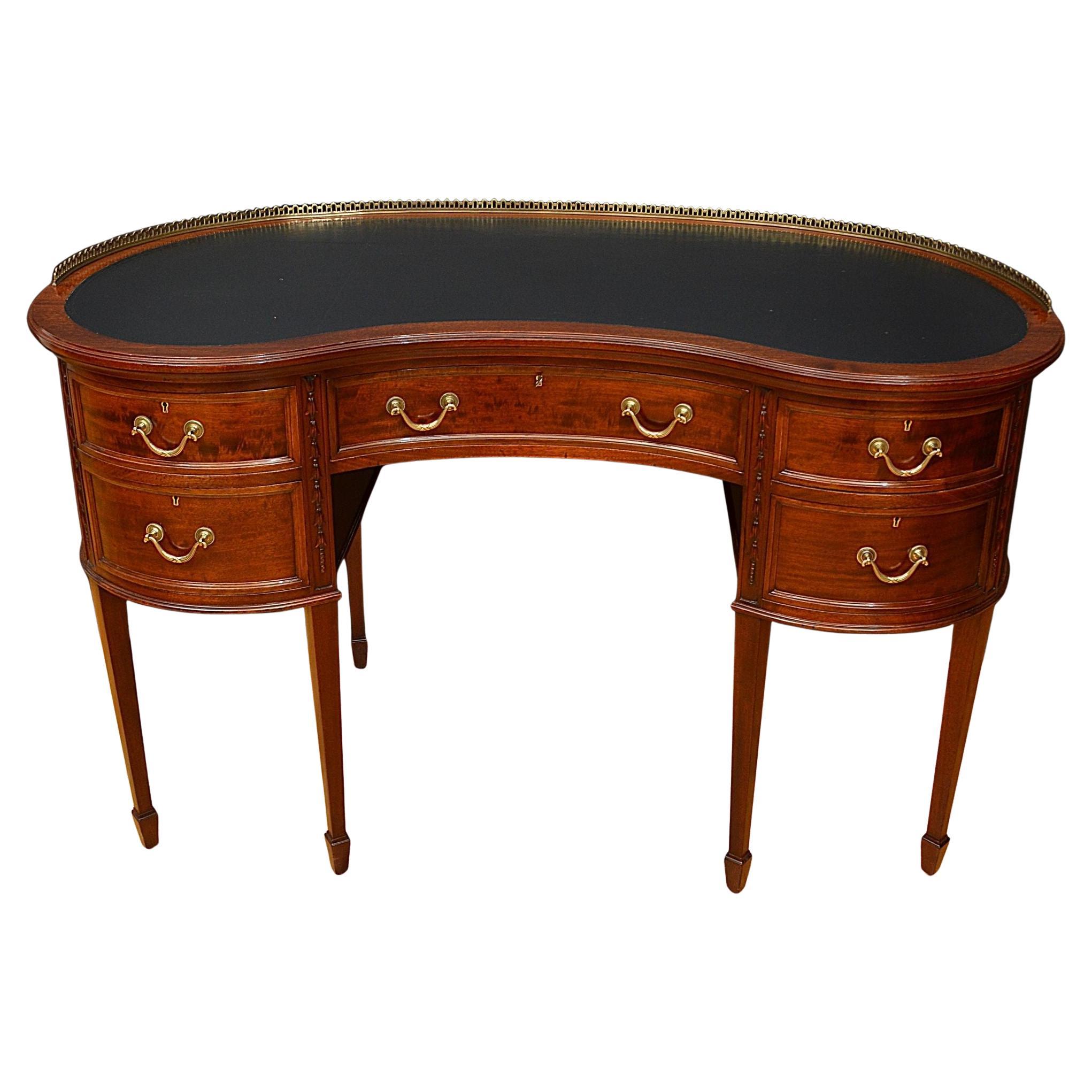 Edwardian Shapland & Petter Mahagoni Niere geformt Schreibtisch c1900 im Angebot